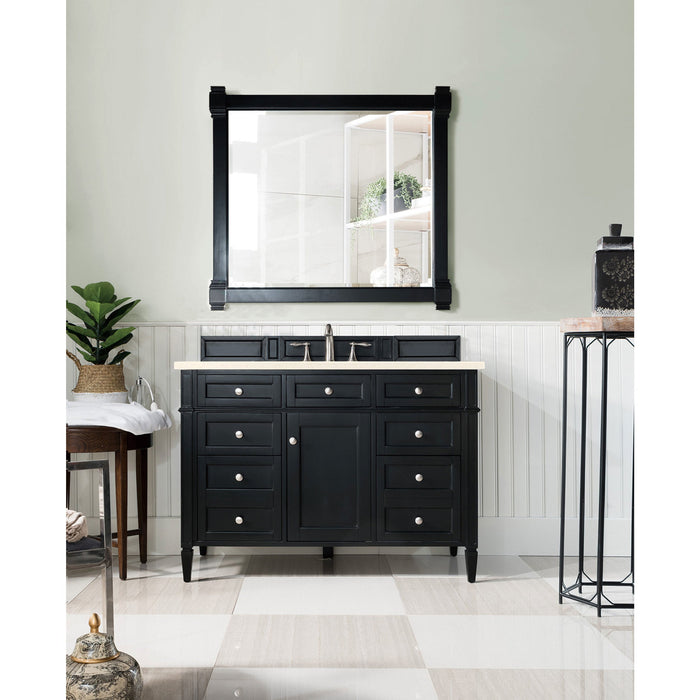 Black Onyx / Eternal Marfil - 3 Faucet Holes