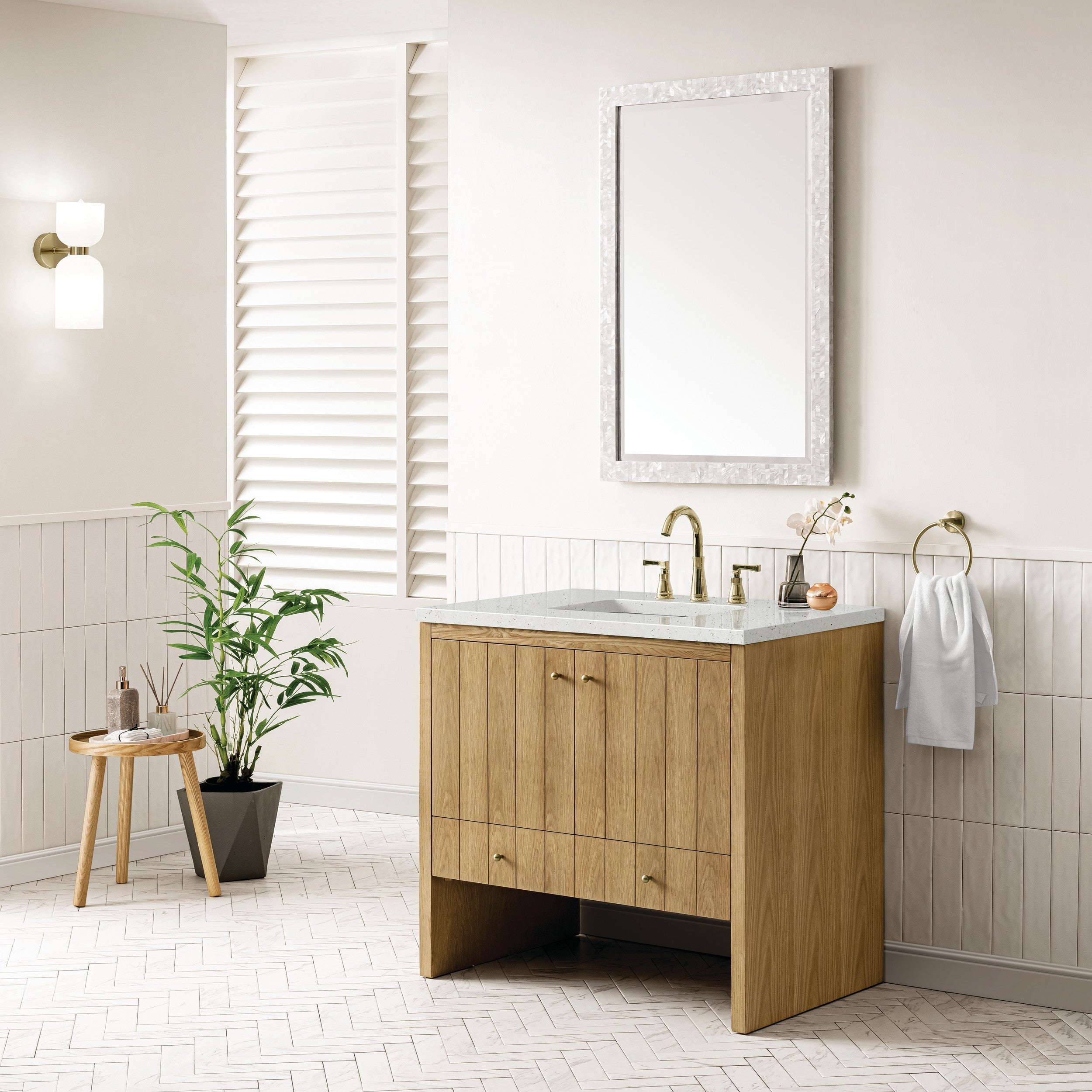 Light Natural Oak / Lime Delight - 3 Faucet Holes