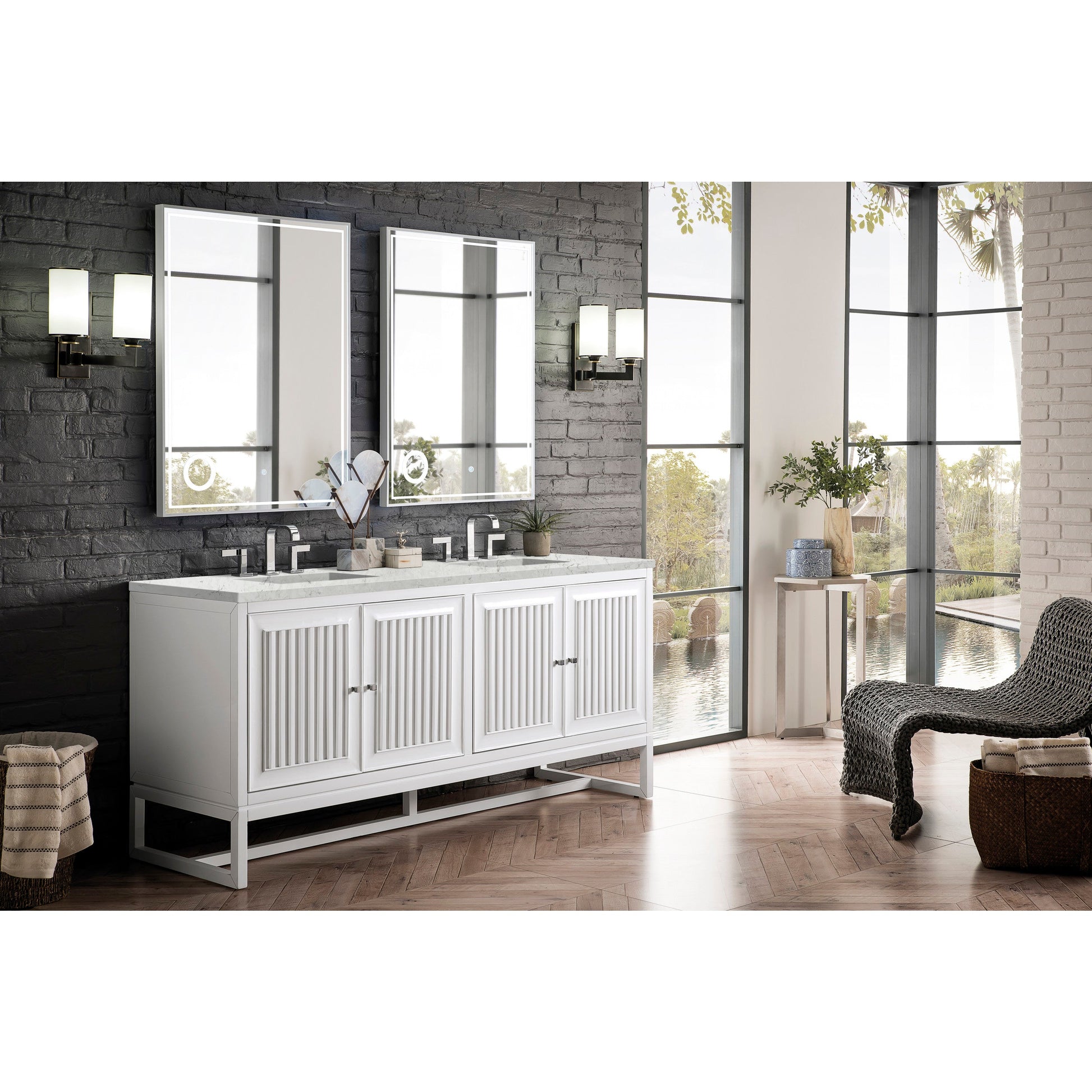Glossy White / Eternal Jasmine Pearl - 3 Faucet Holes
