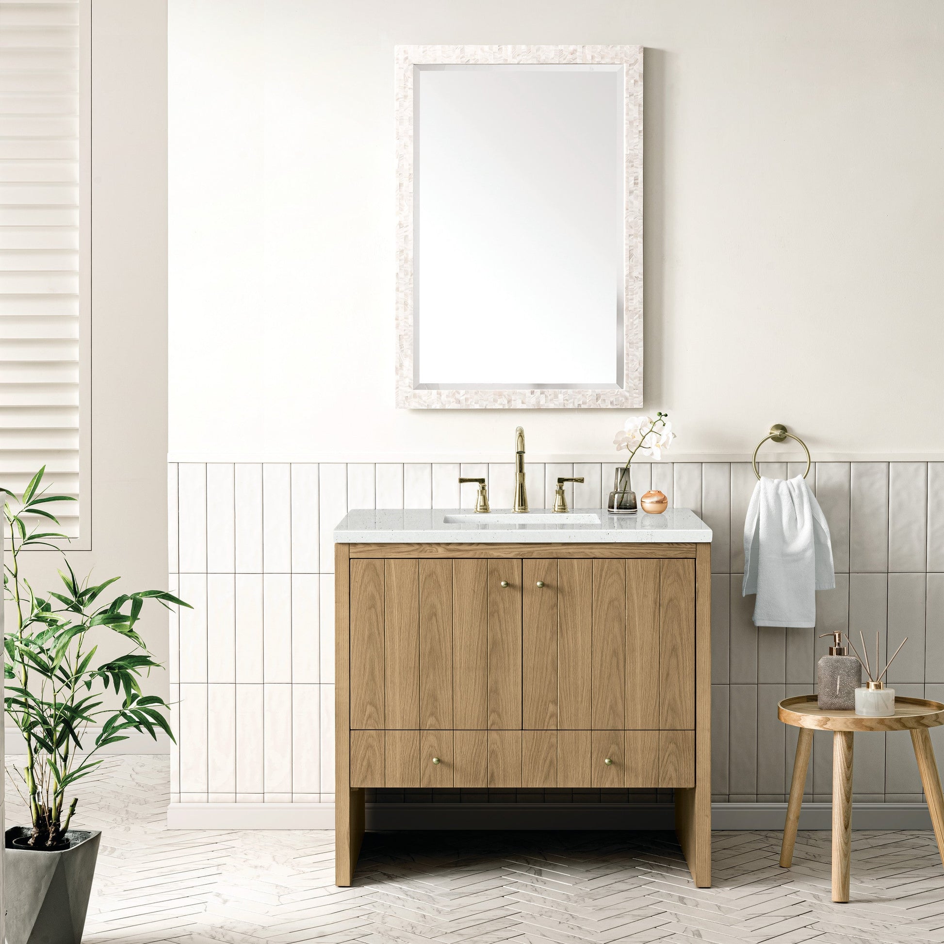 Light Natural Oak / Lime Delight - 3 Faucet Holes