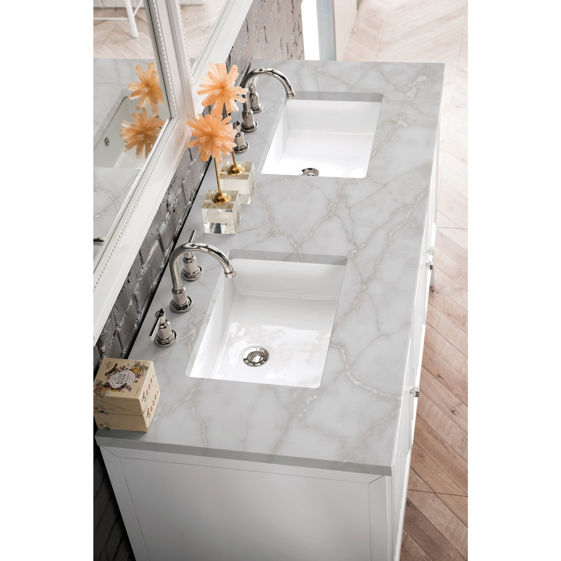 Glossy White / Victorian Silver - 3 Faucet Holes