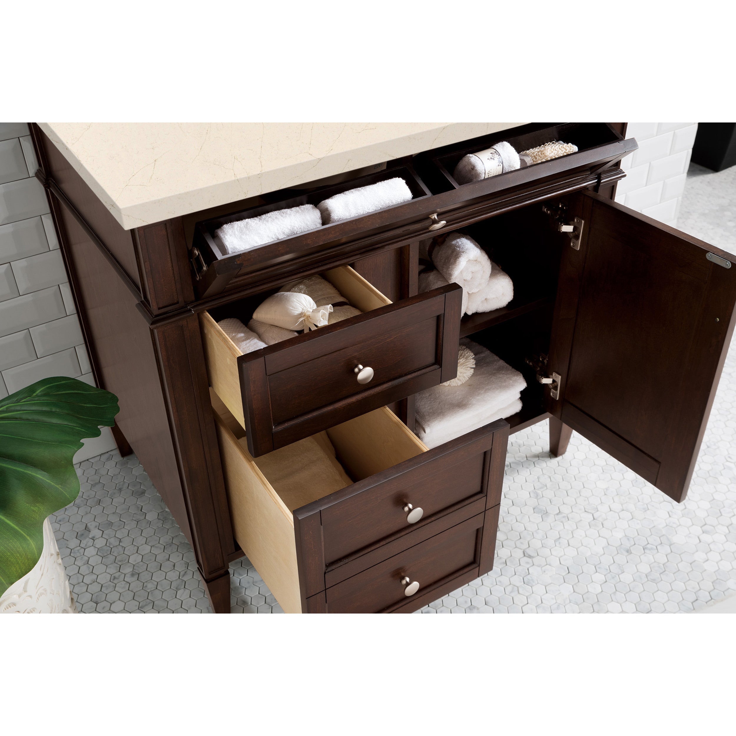 Burnished Mahogany / Eternal Marfil - 3 Faucet Holes