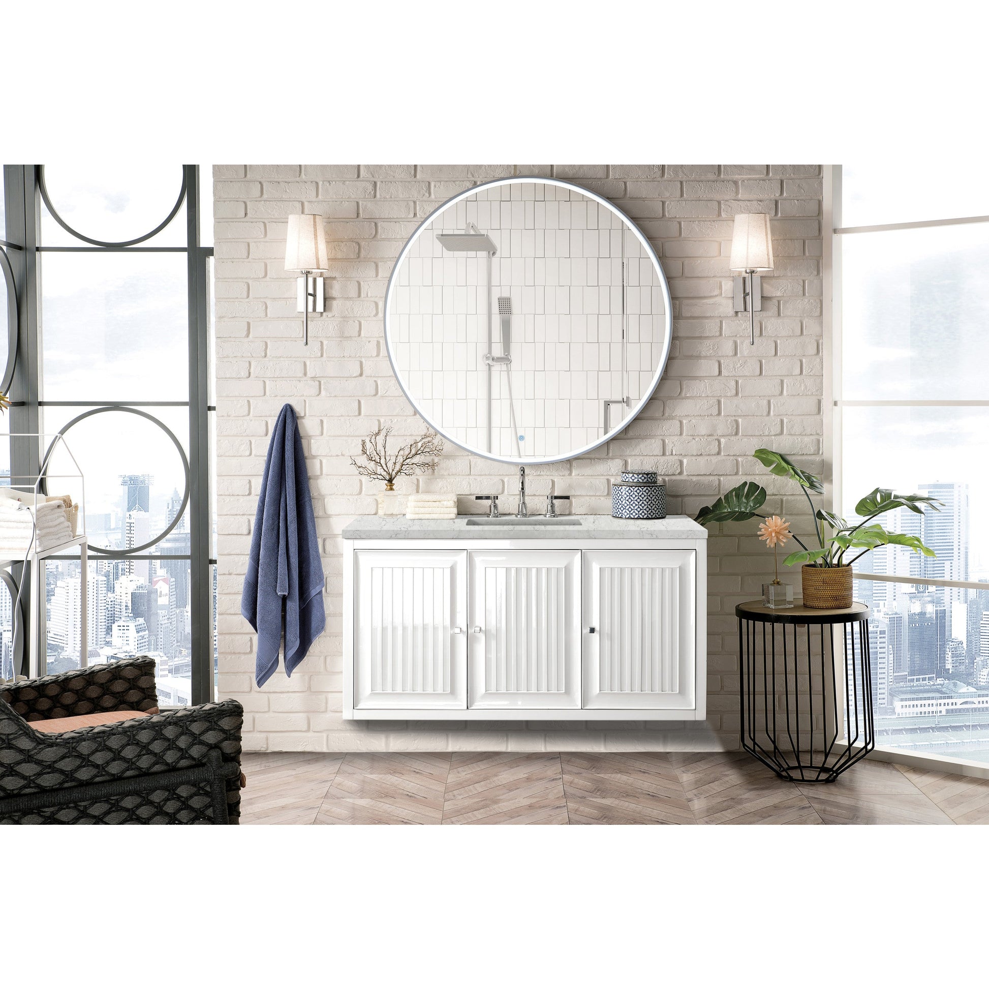 Glossy White / Eternal Jasmine Pearl - 3 Faucet Holes