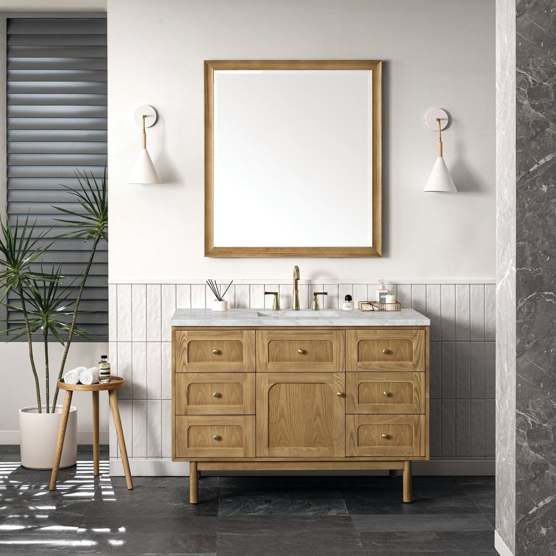 Light Natural Oak / Victorian Silver - 3 Faucet Holes