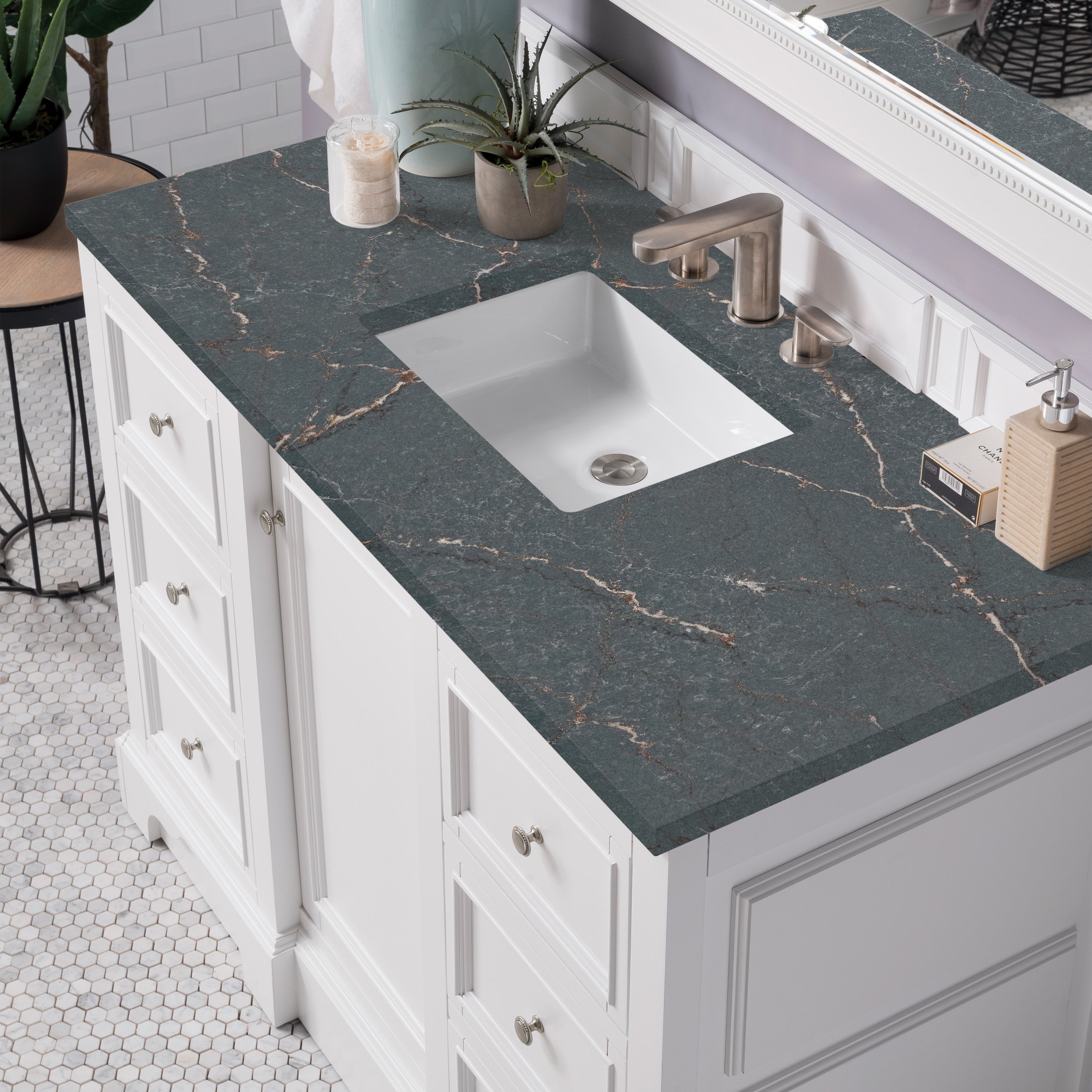 Bright White / Parisien Bleu - 3 Faucet Holes