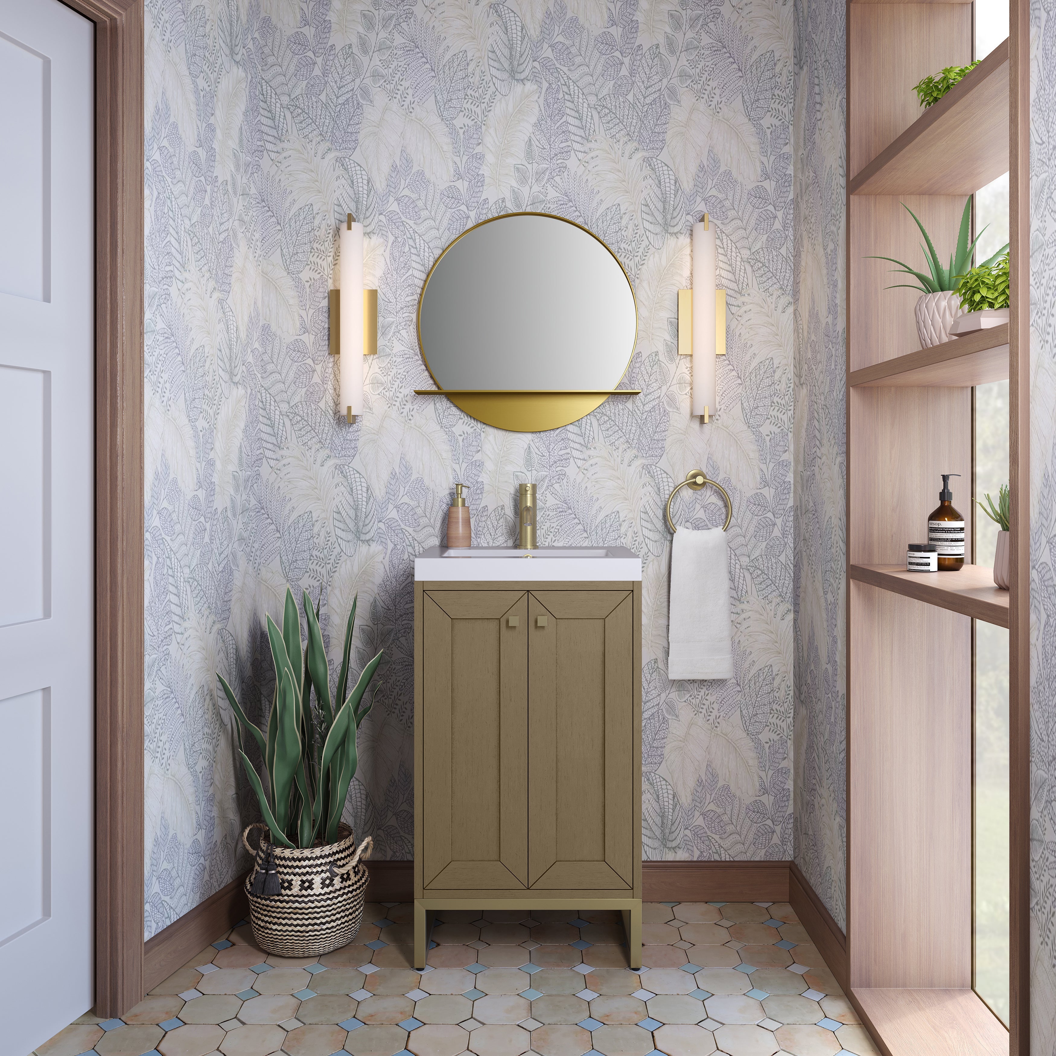 Walnut Whisper / Champagne Brass