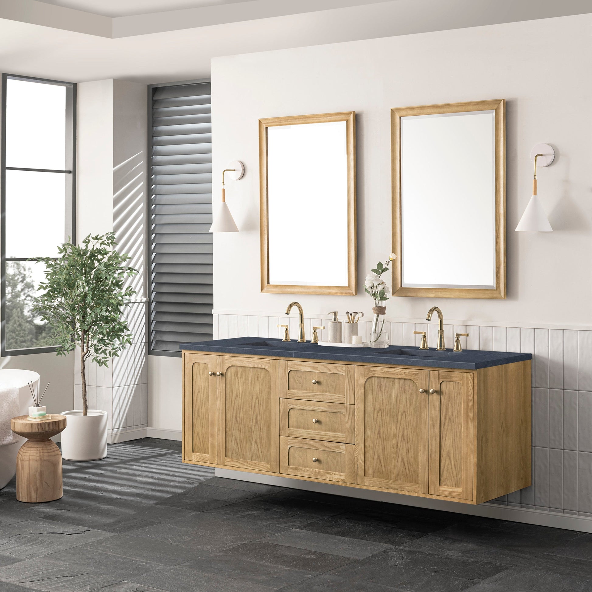 Light Natural Oak / Charcoal Soapstone - 3 Faucet Holes