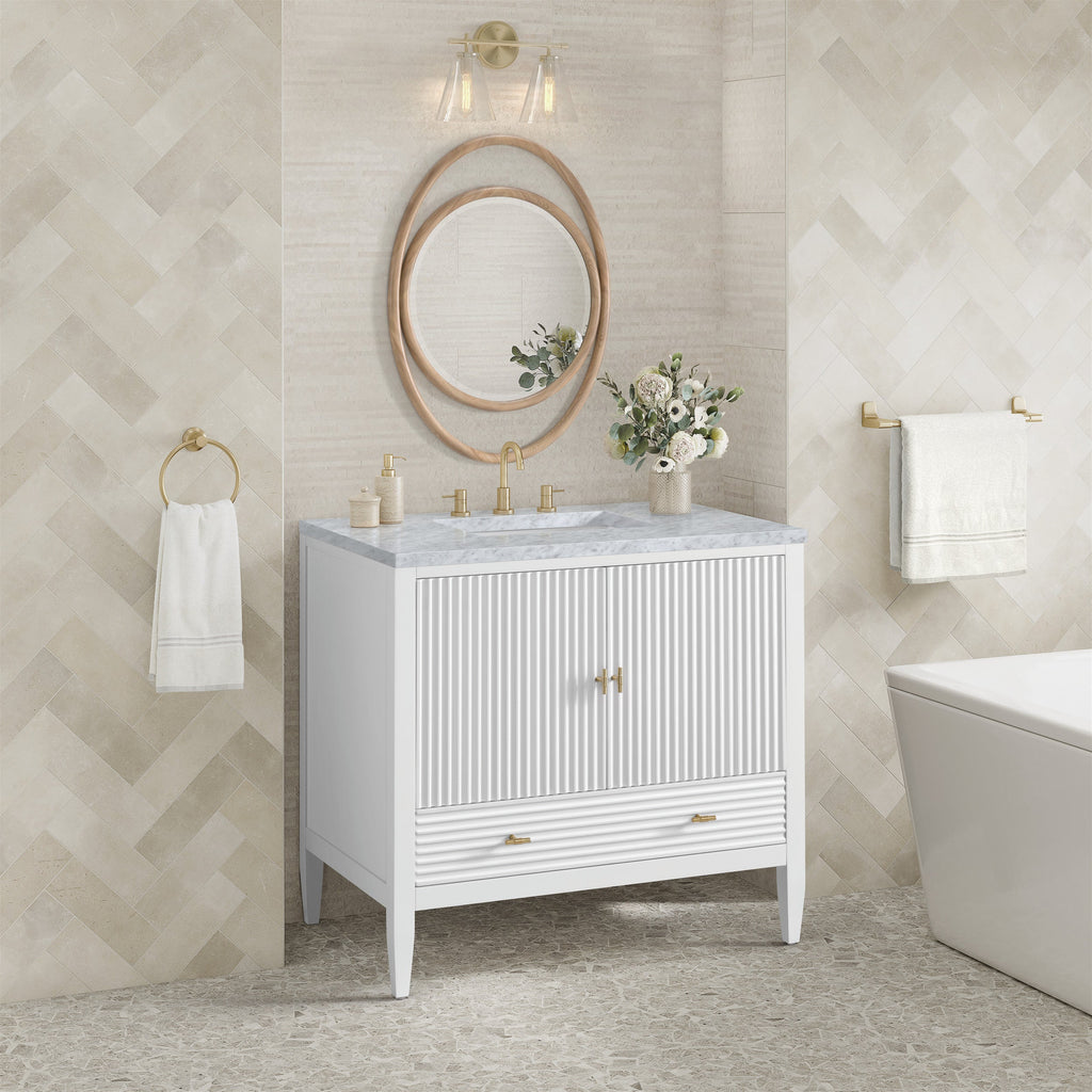 Bright White / Carrara White - 3 Faucet Holes