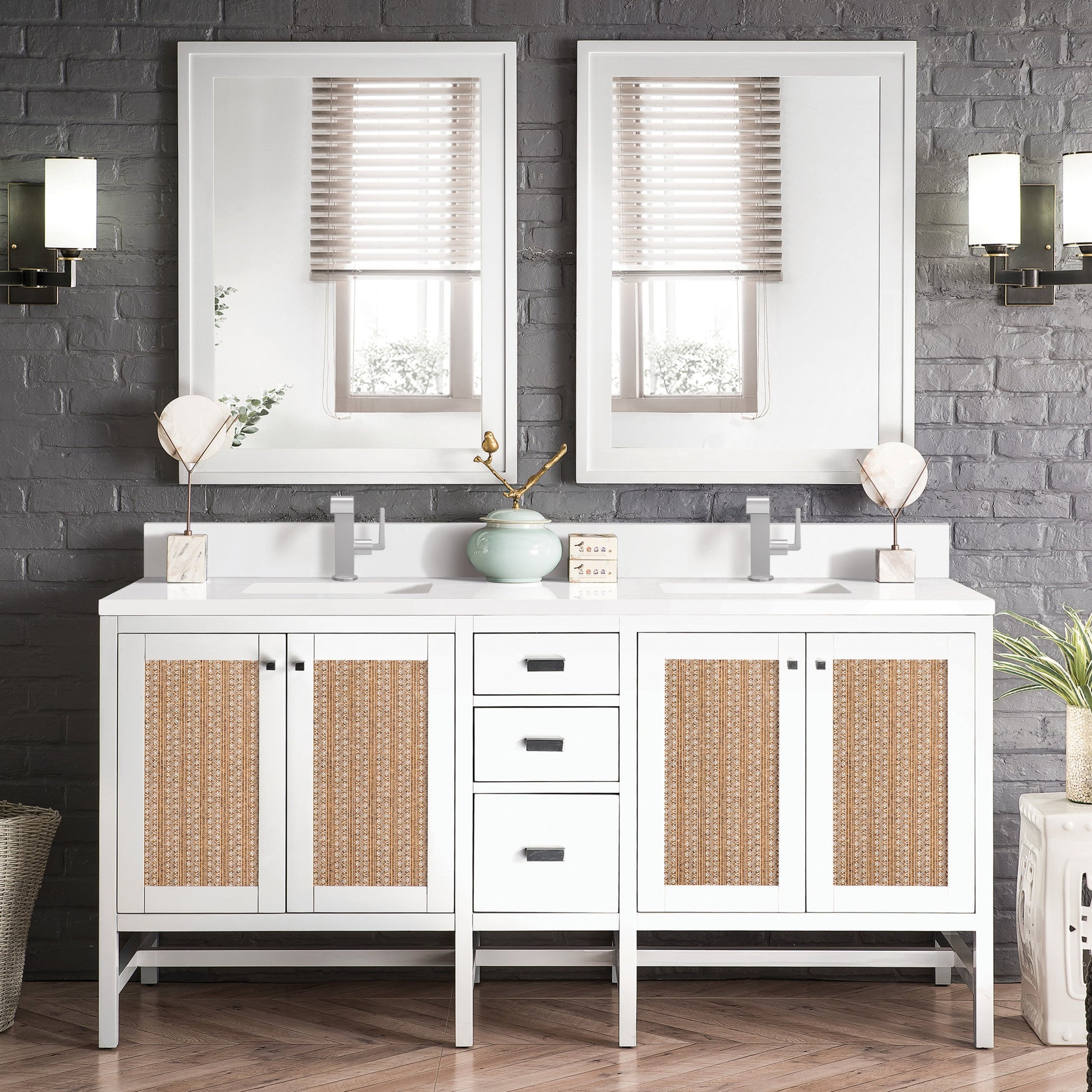 Glossy White / White Zeus - 1 Faucet Hole