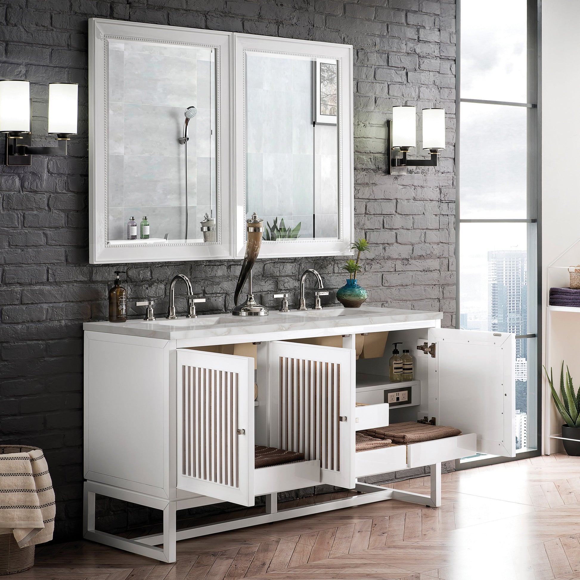 Glossy White / Victorian Silver - 3 Faucet Holes
