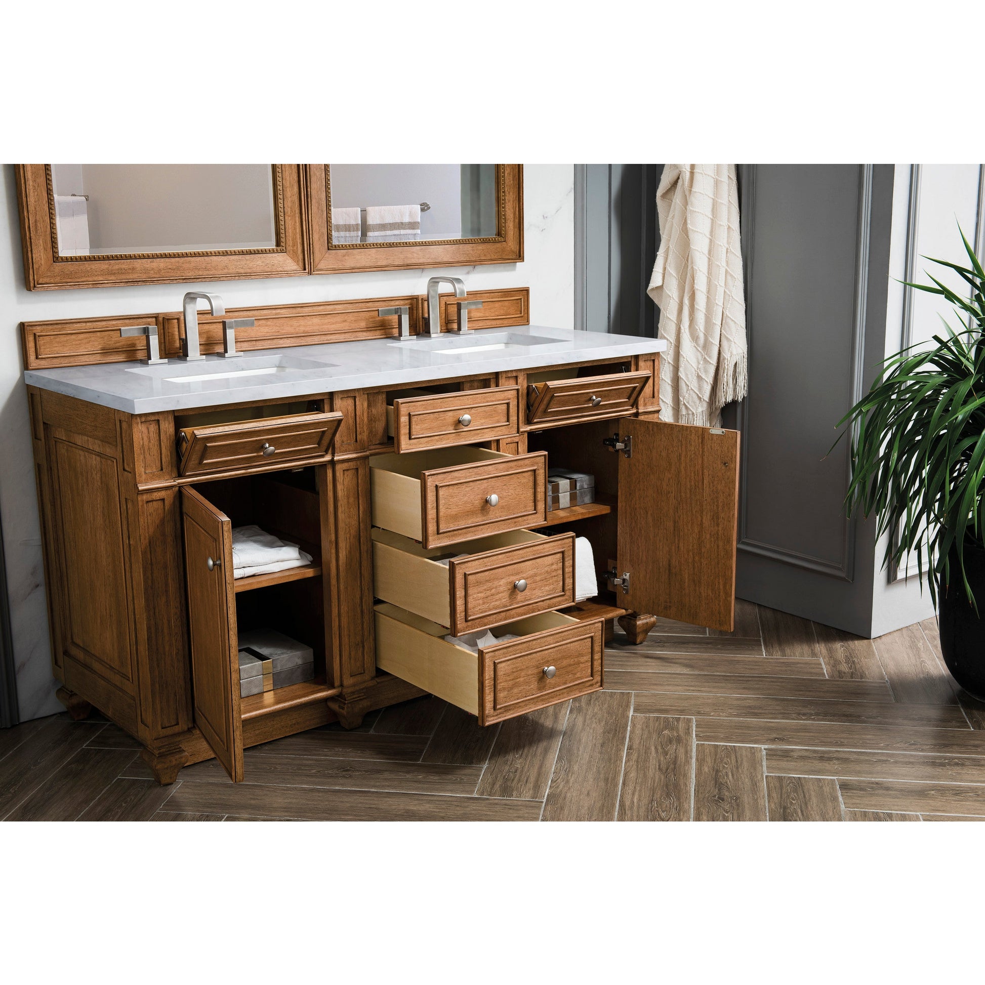 Saddle Brown / Eternal Jasmine Pearl - 3 Faucet Holes