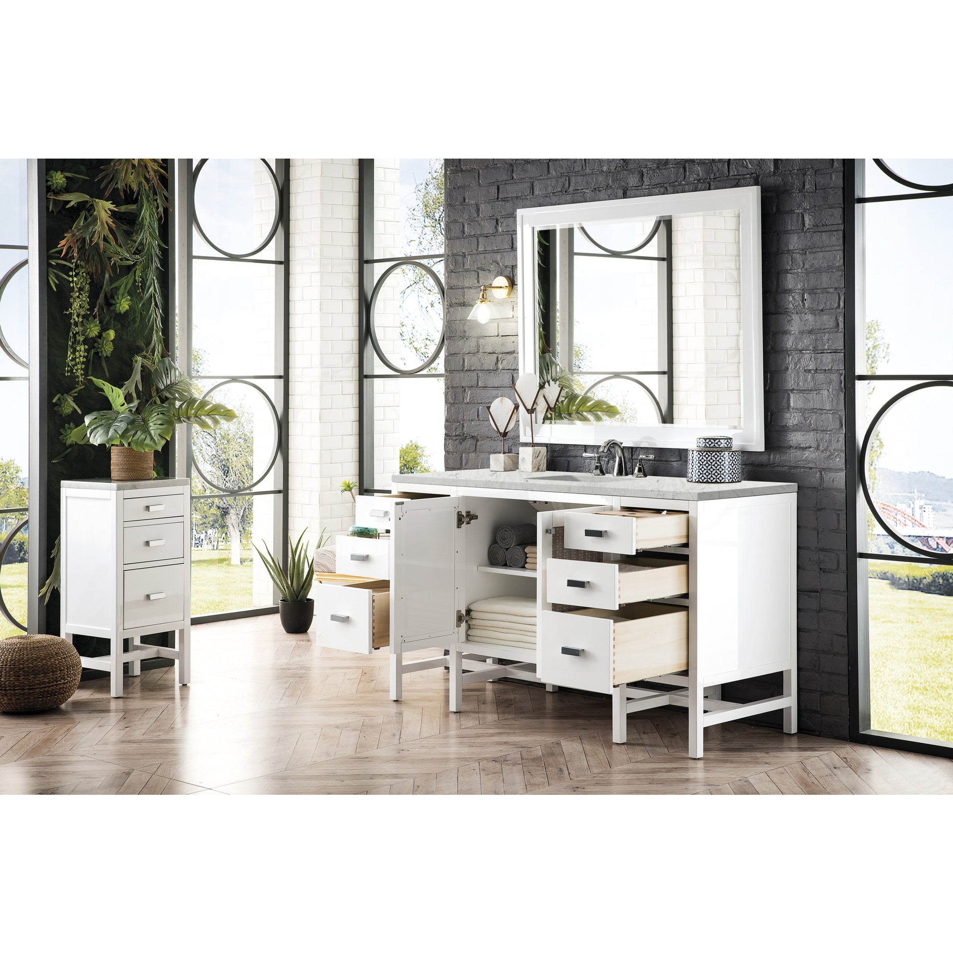 Glossy White / Eternal Jasmine Pearl - 3 Faucet Holes