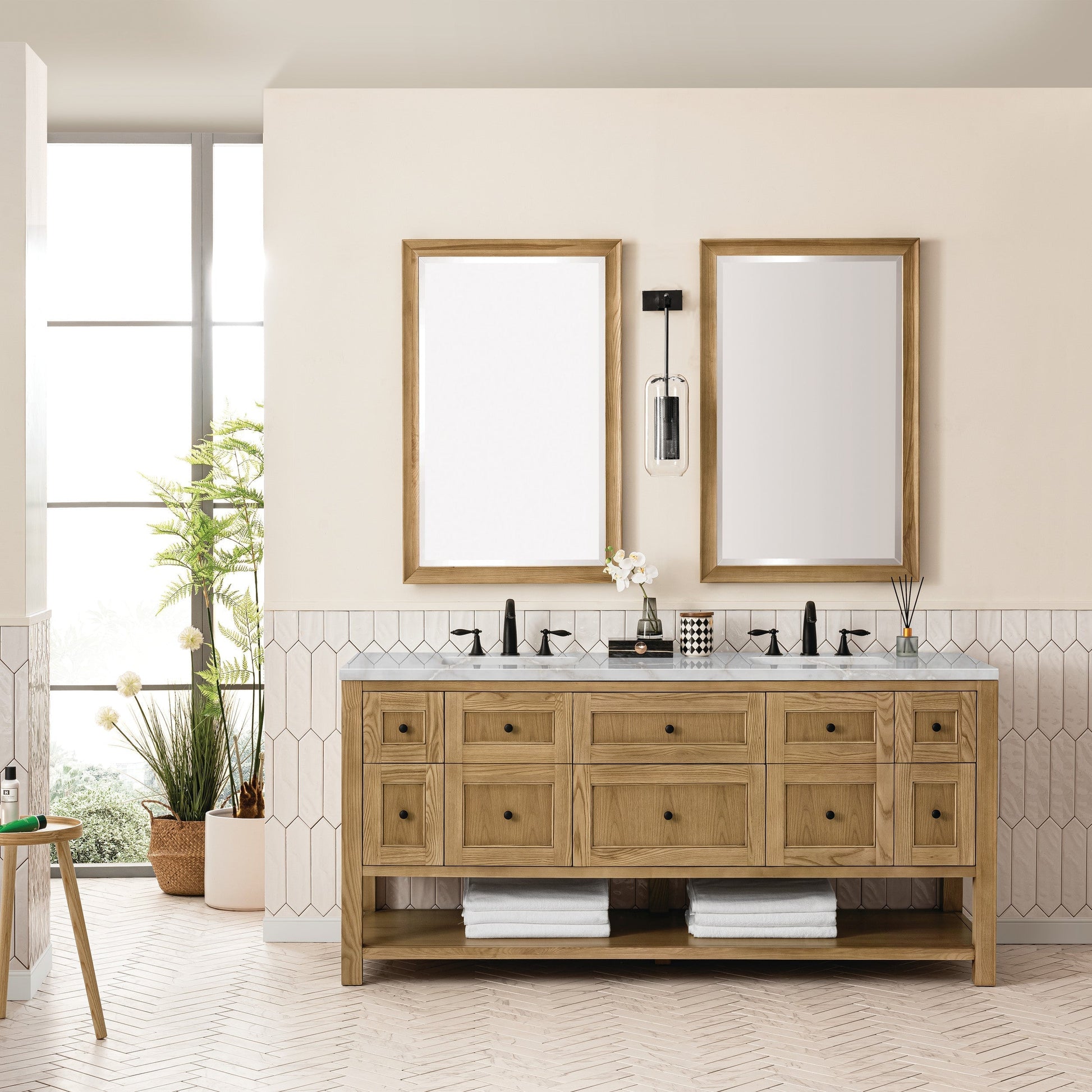 Light Natural Oak / Victorian Silver - 3 Faucet Holes