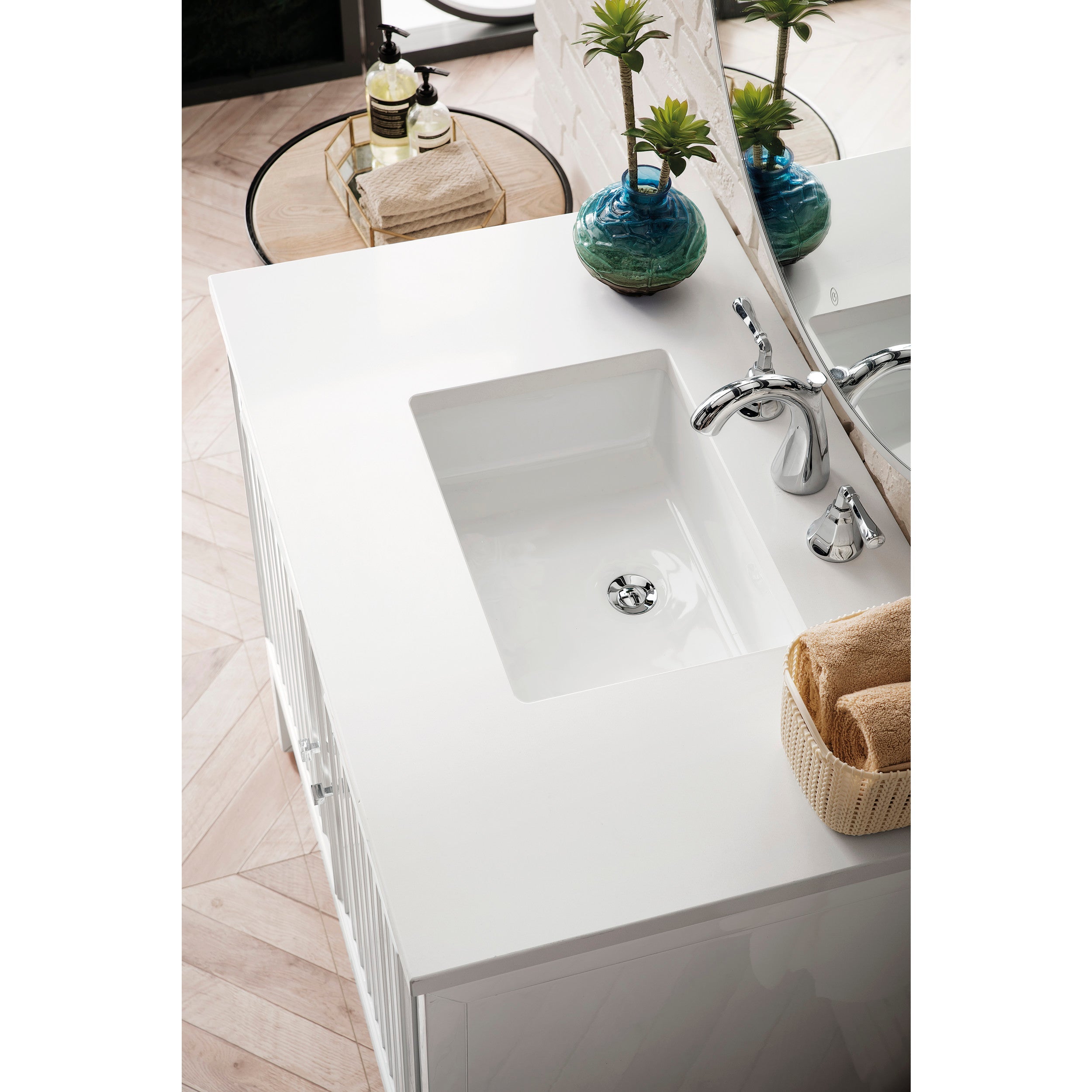 Glossy White / White Zeus - 3 Faucet Holes