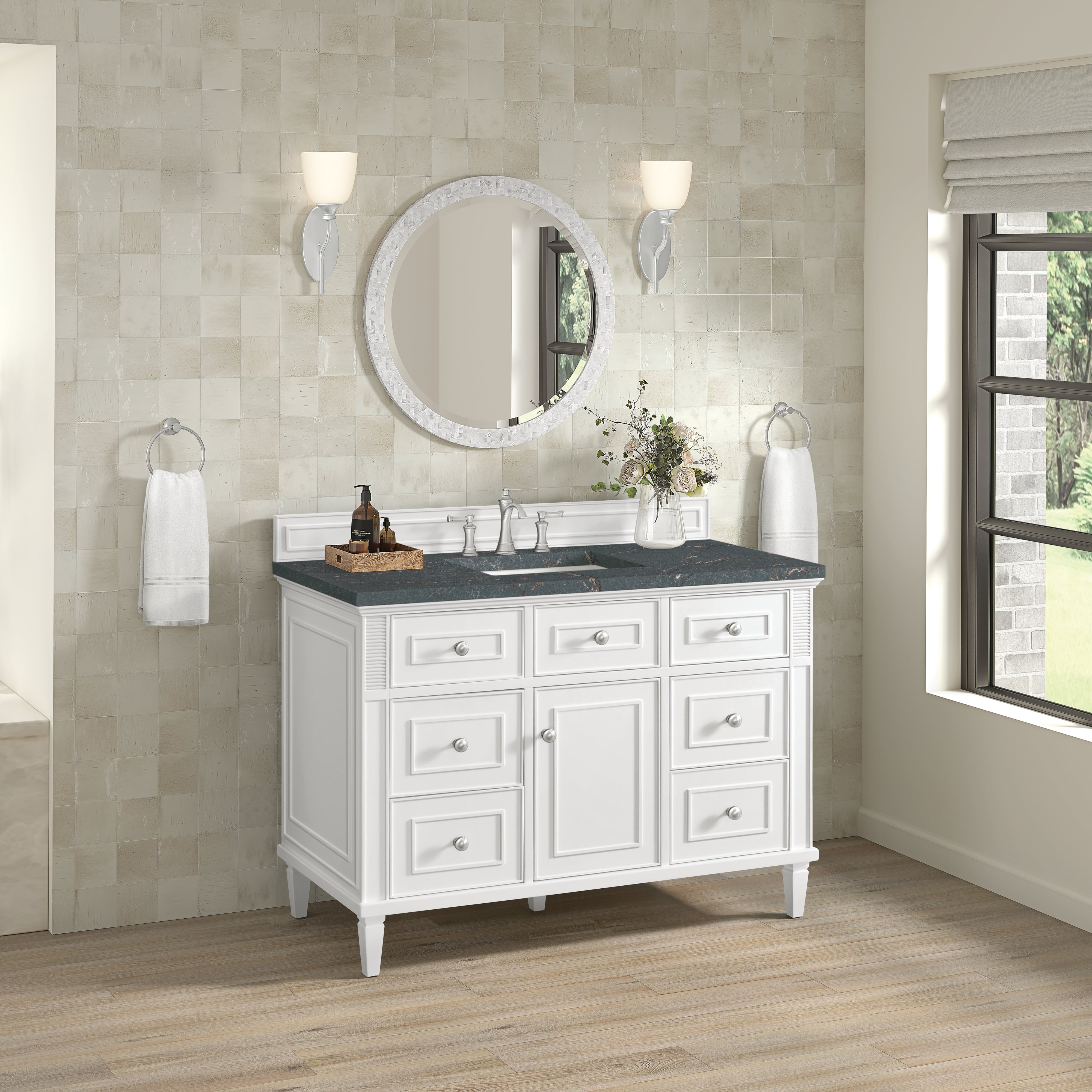 Bright White / Parisien Bleu - 3 Faucet Holes