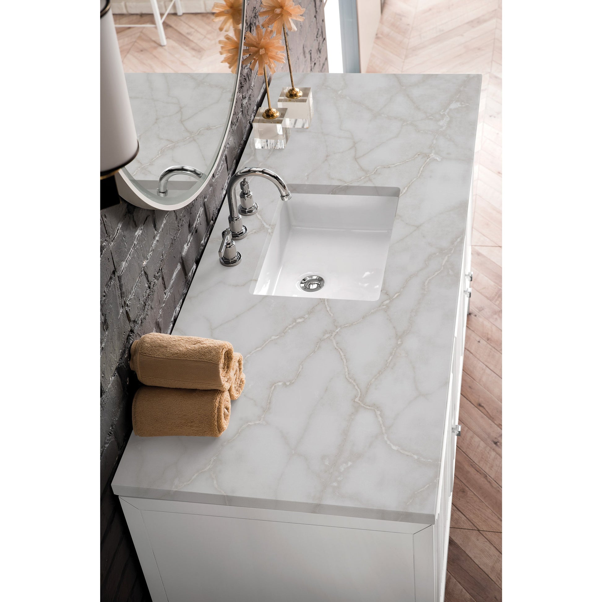 Glossy White / Victorian Silver - 3 Faucet Holes