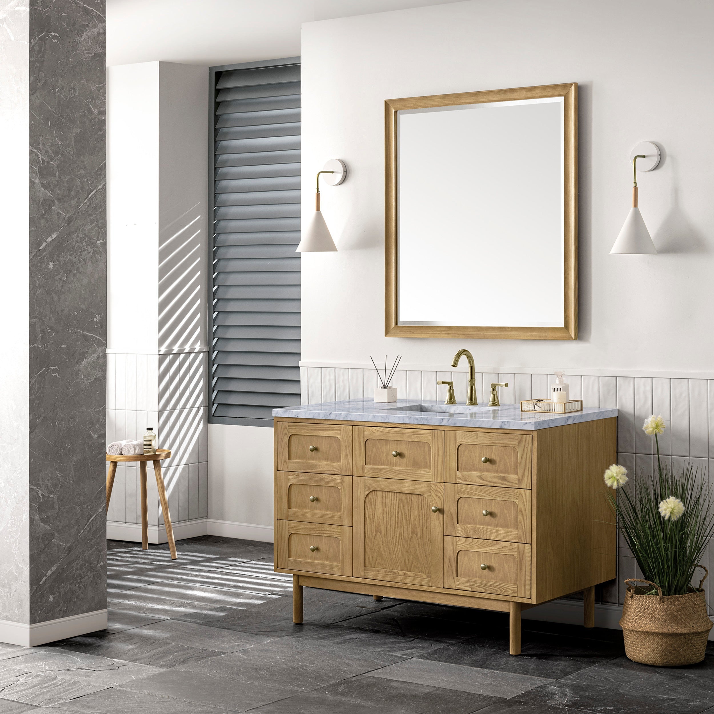 Light Natural Oak / Carrara White - 3 Faucet Holes
