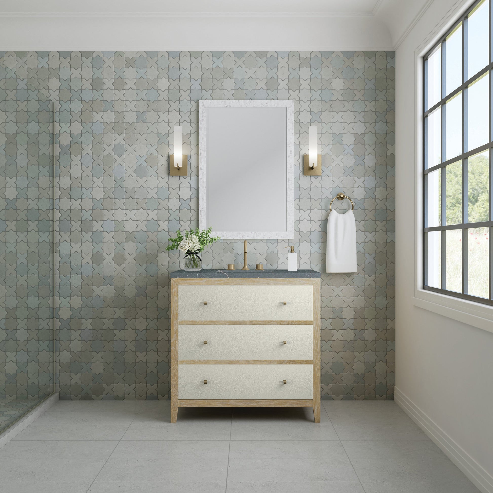 Sunwashed Oak with Embossed Shagreen Drawer Fronts / Parisien Bleu - 3 Faucet Holes