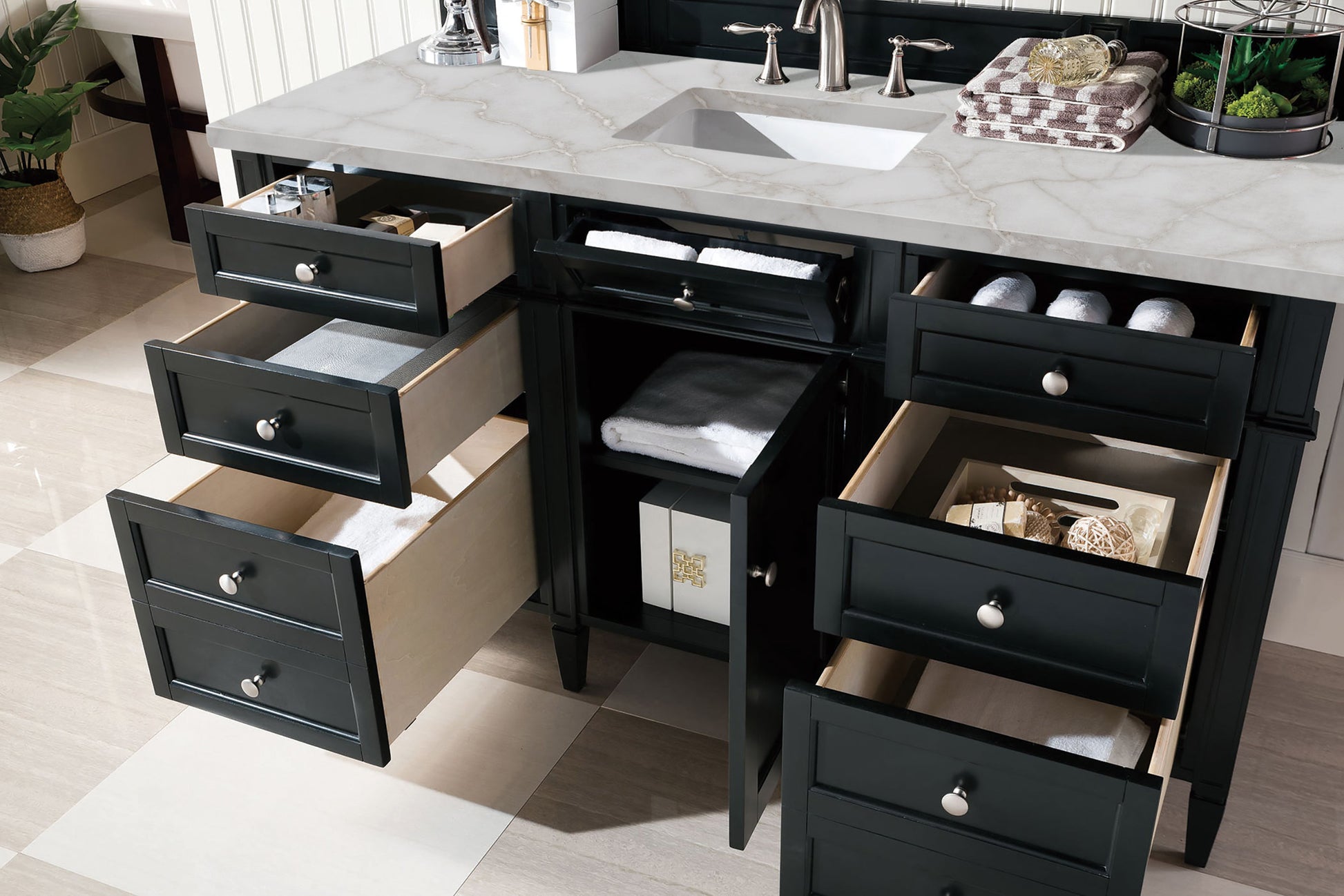 Black Onyx / Victorian Silver - 3 Faucet Holes