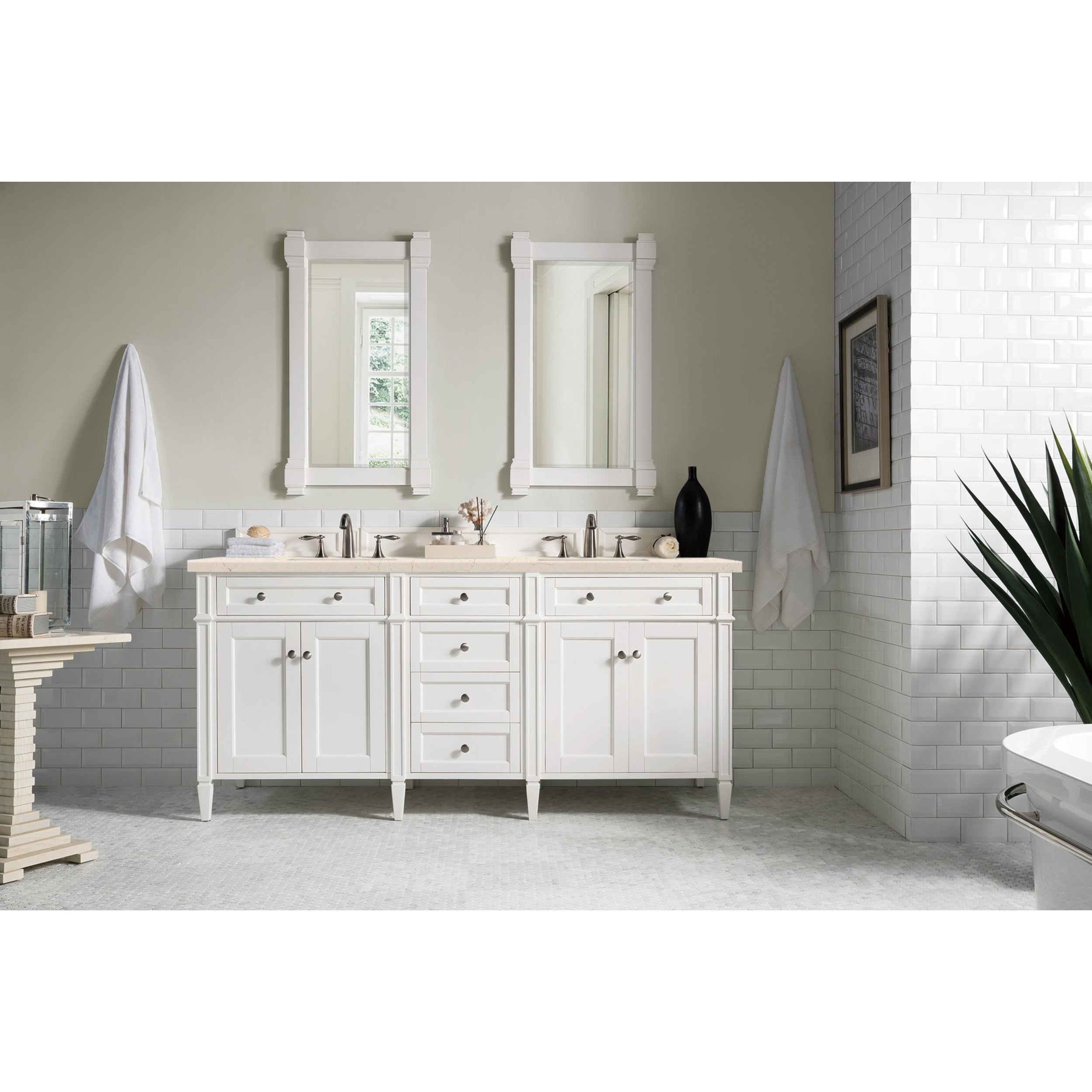 Bright White / Eternal Marfil - 3 Faucet Holes