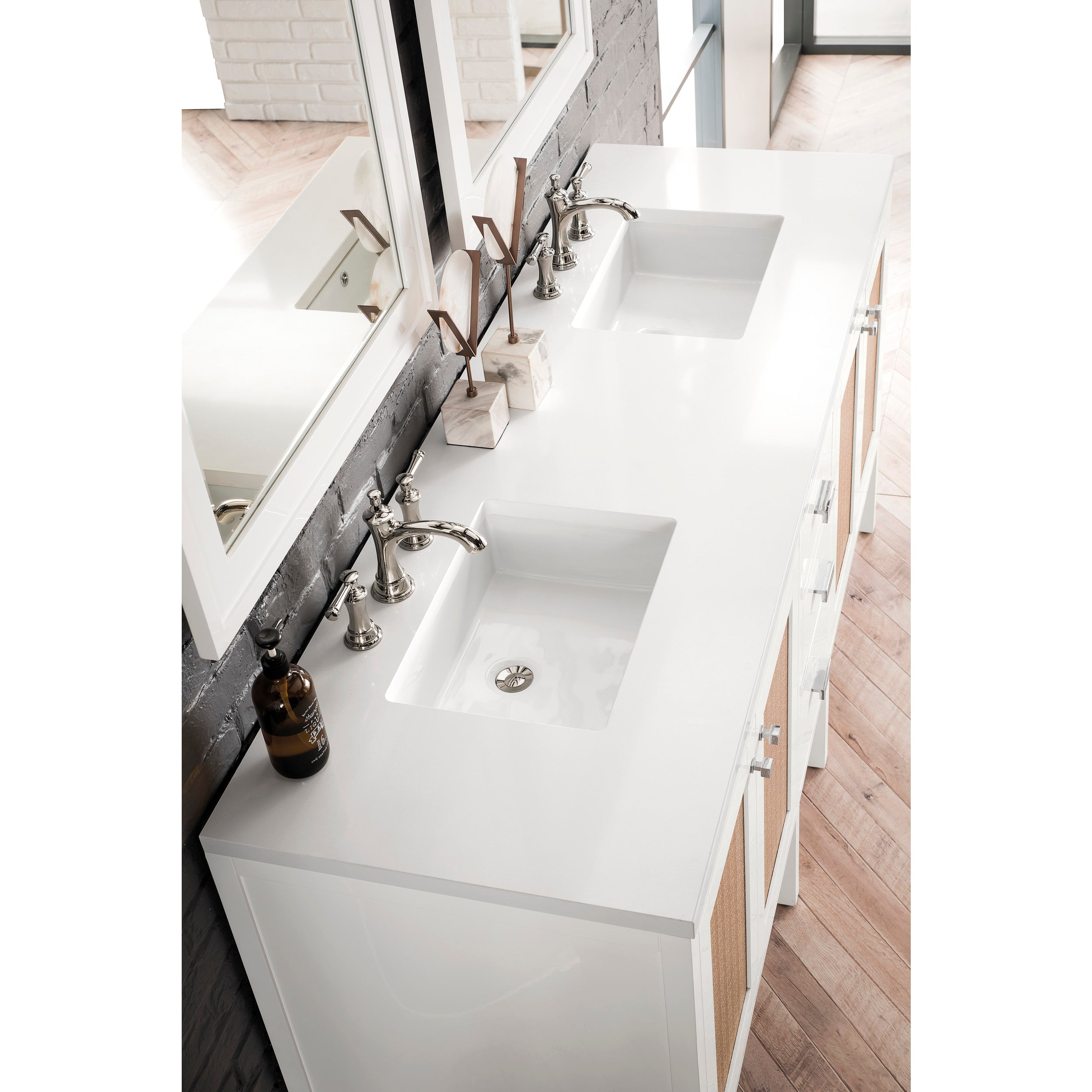 Glossy White / White Zeus - 3 Faucet Holes