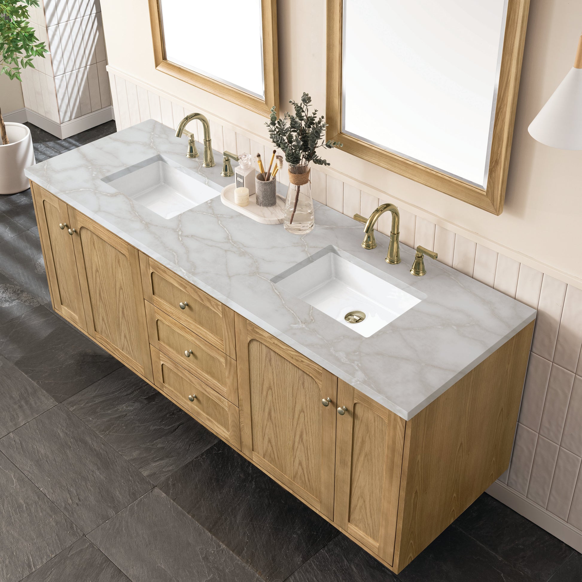 Light Natural Oak / Victorian Silver - 3 Faucet Holes