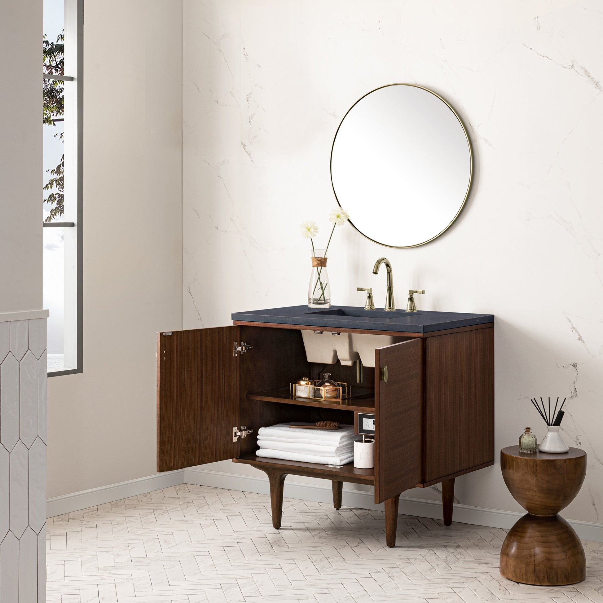 Mid-Century Walnut / No Countertop
