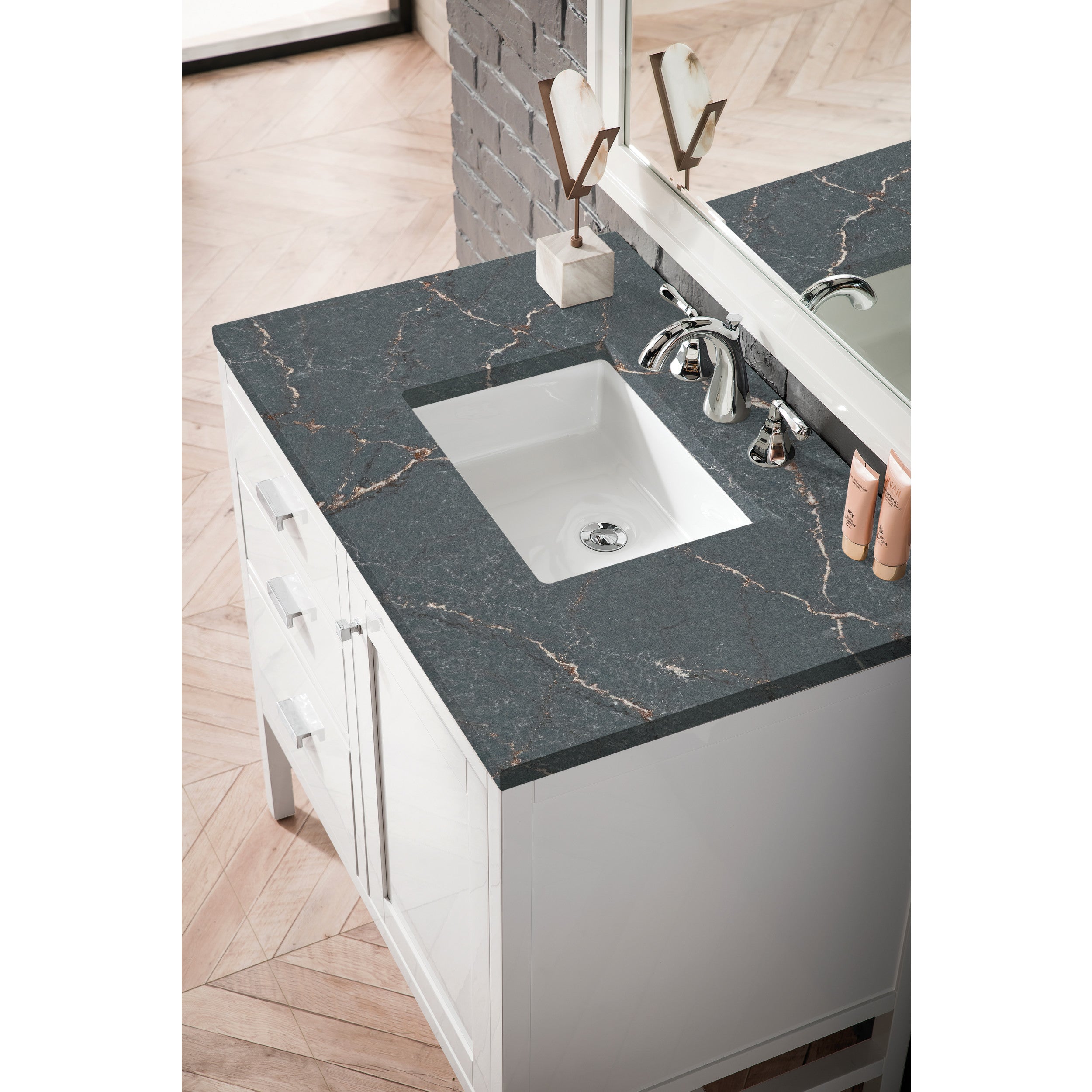 Glossy White / Parisien Bleu - 3 Faucet Holes