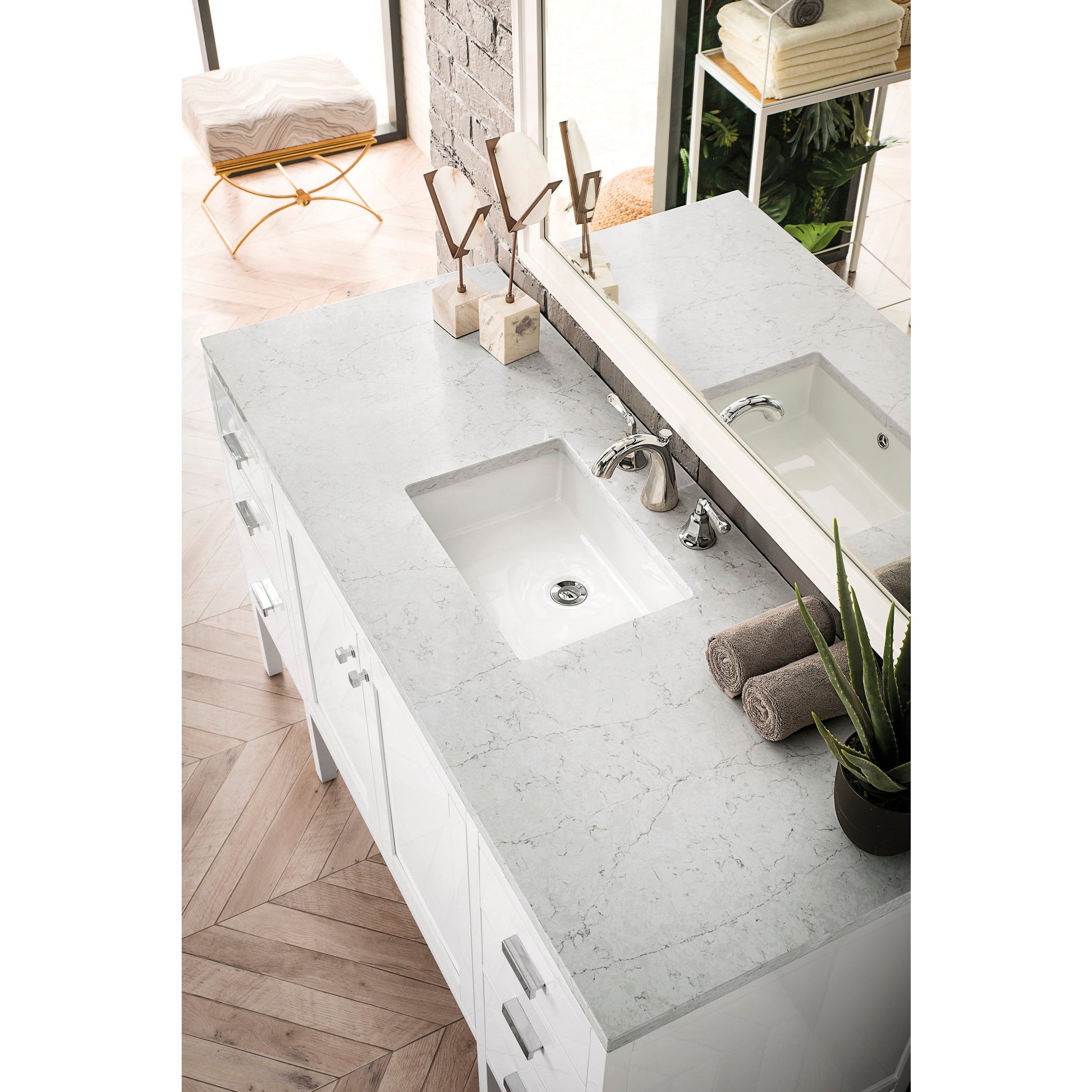 Glossy White / Carrara White - 3 Faucet Holes