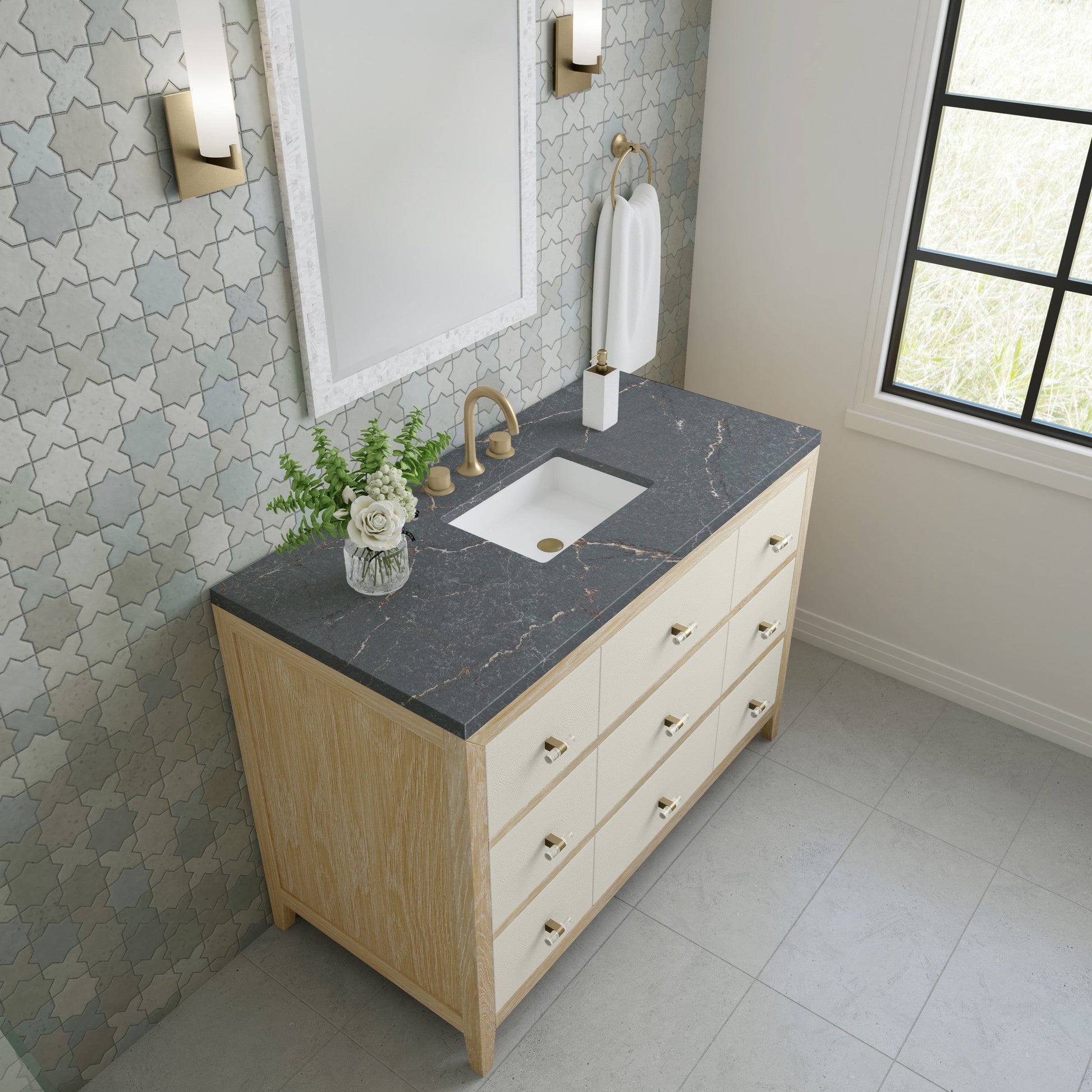 Sunwashed Oak with Embossed Shagreen Drawer Fronts / Parisien Bleu - 3 Faucet Holes