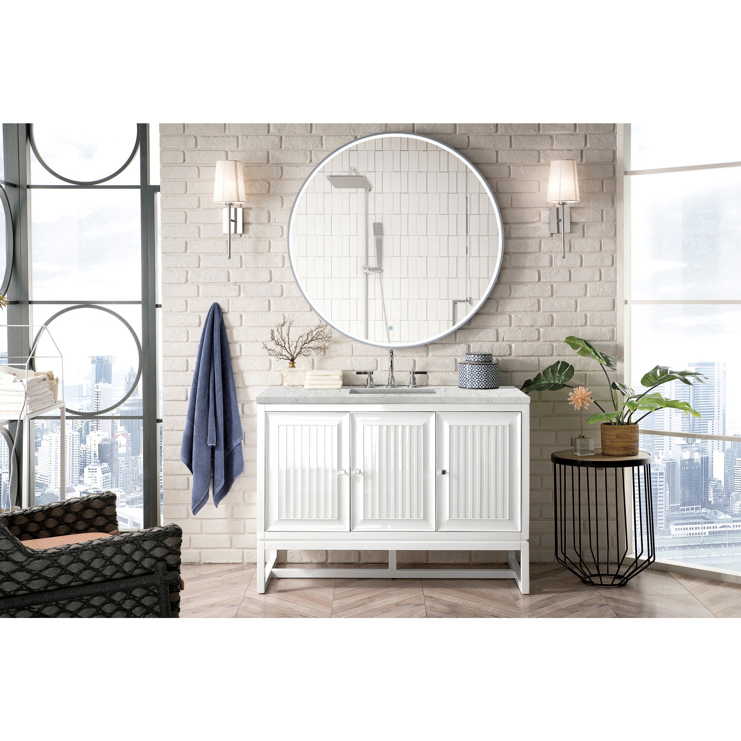 Glossy White / Eternal Jasmine Pearl - 3 Faucet Holes