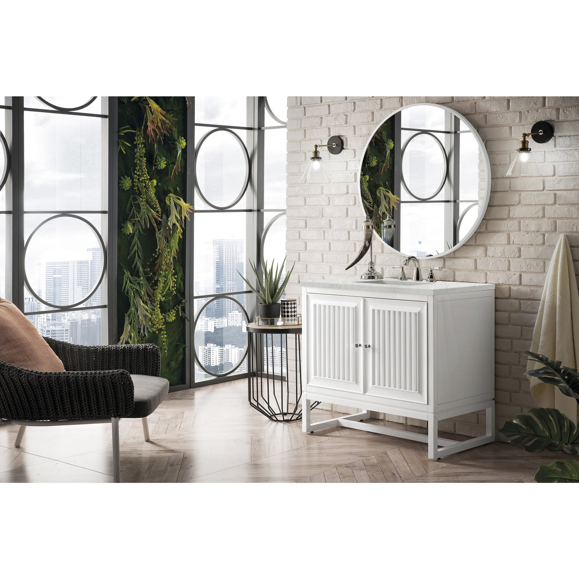 Glossy White / Eternal Jasmine Pearl - 3 Faucet Holes