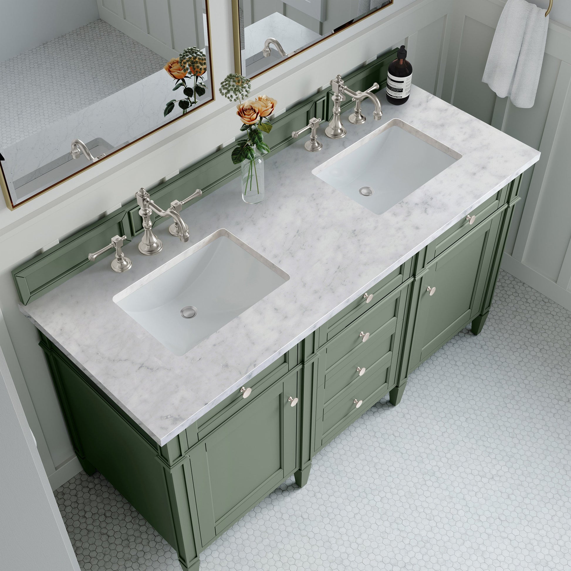 Smokey Celadon / Carrara White - 3 Faucet Holes
