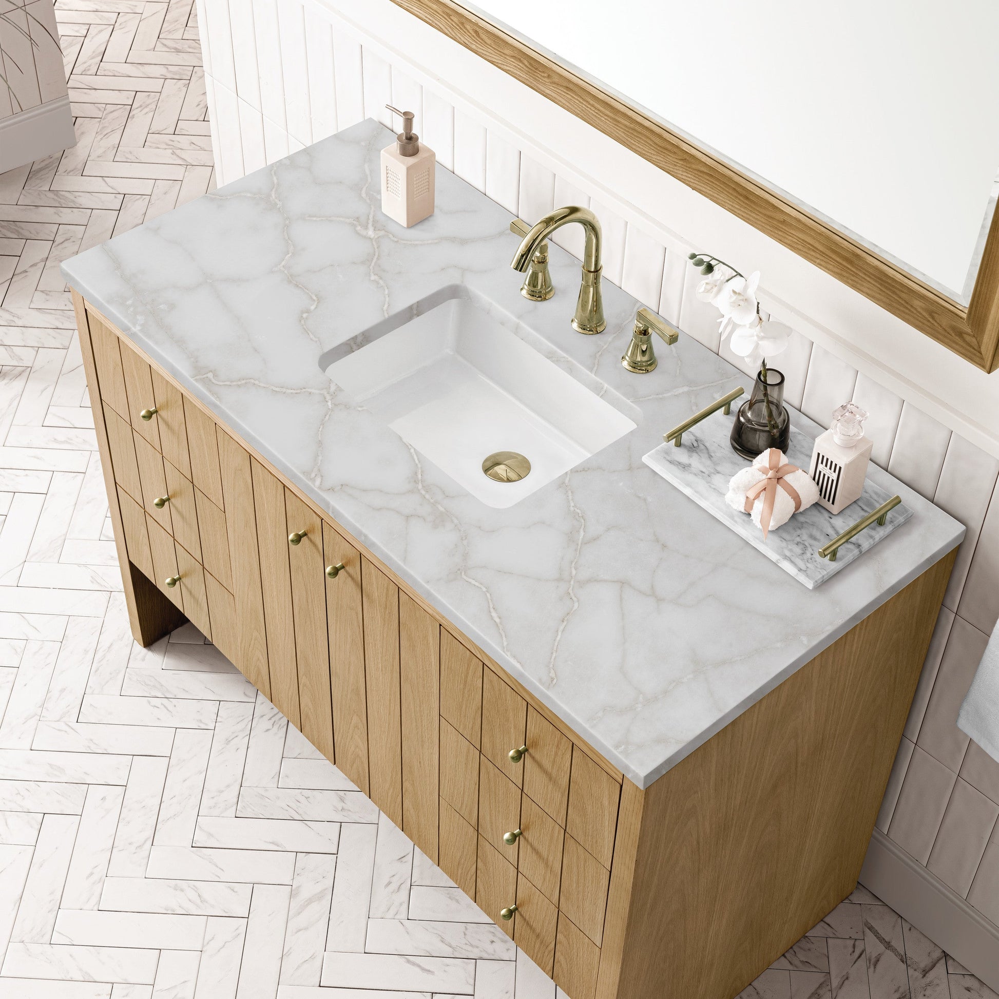 Light Natural Oak / Victorian Silver - 3 Faucet Holes