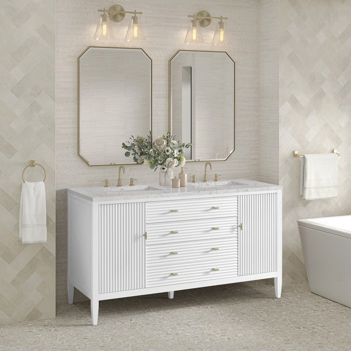 Bright White / Eternal Jasmine Pearl - 3 Faucet Holes