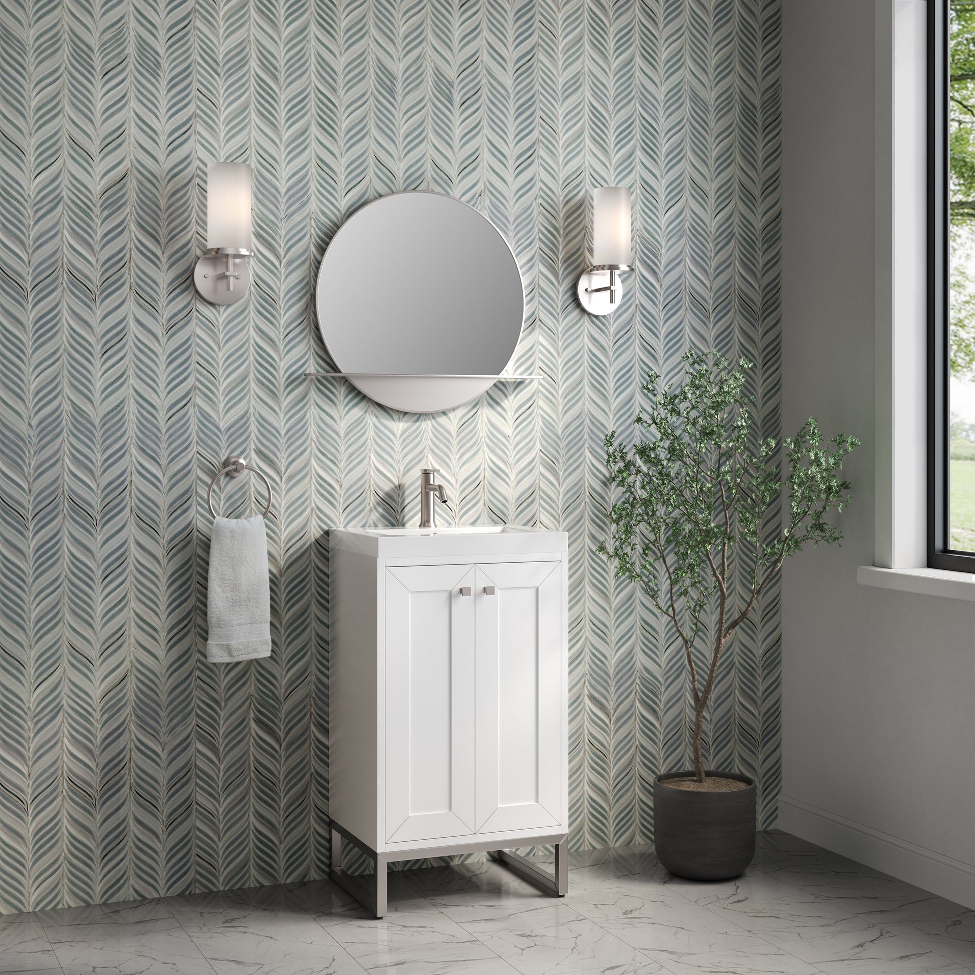 Glossy White / Brushed Nickel