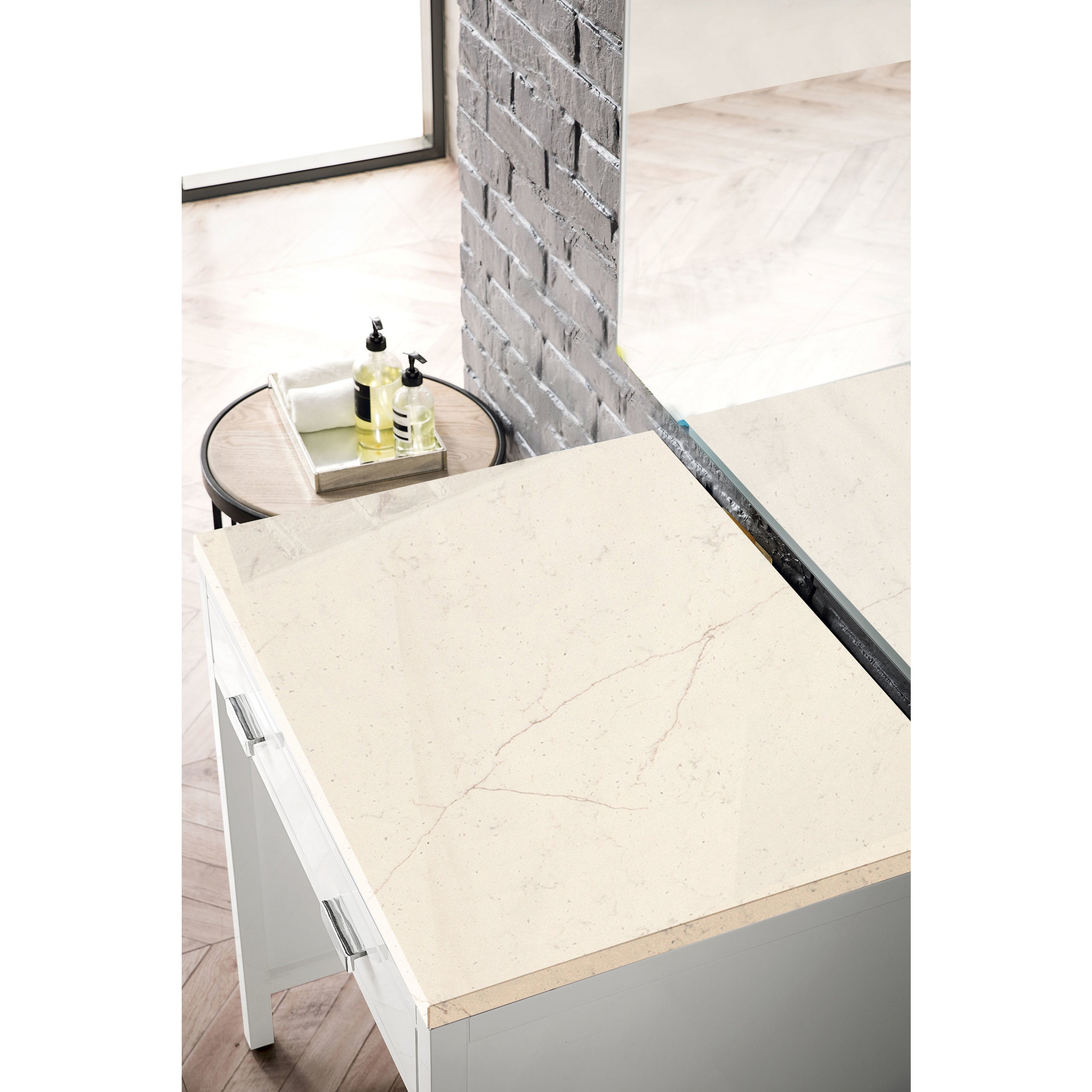 Glossy White / Eternal Marfil