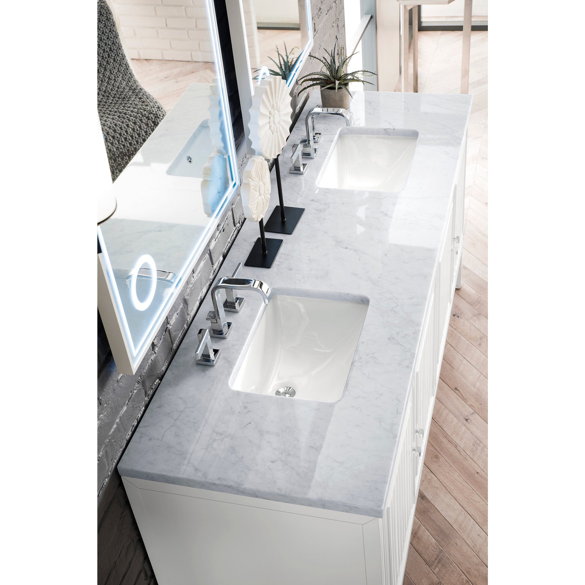 Glossy White / Carrara White - 3 Faucet Holes