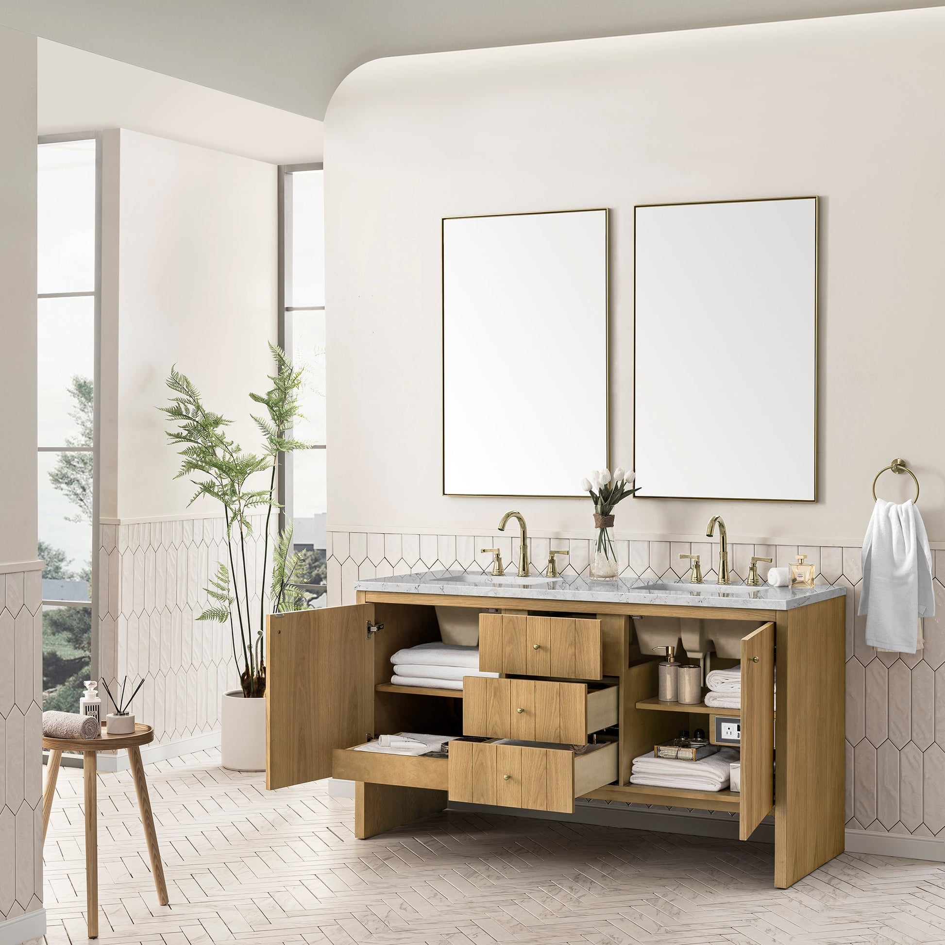Light Natural Oak / Eternal Jasmine Pearl - 3 Faucet Holes
