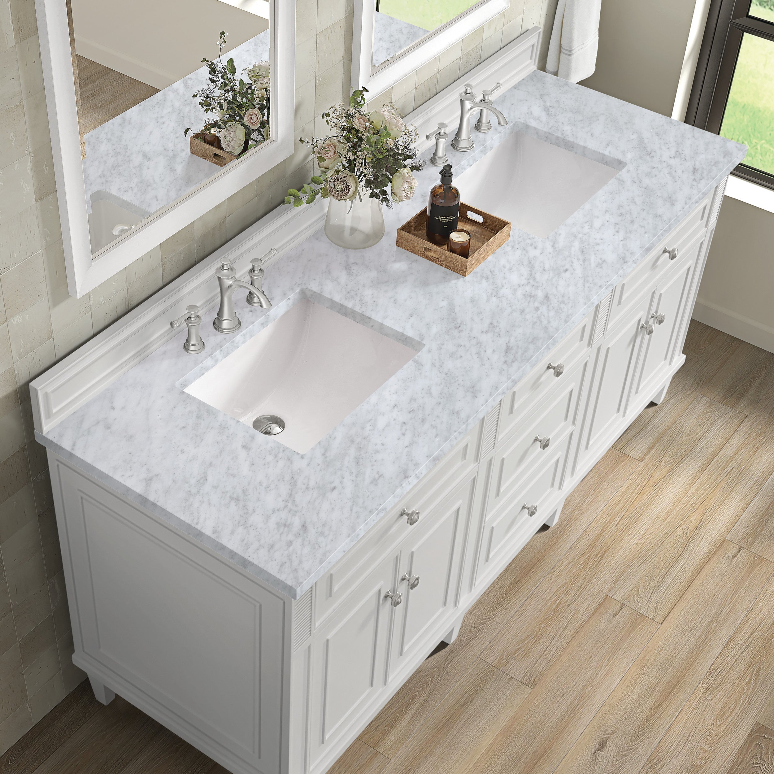 Bright White / Carrara White - 3 Faucet Holes