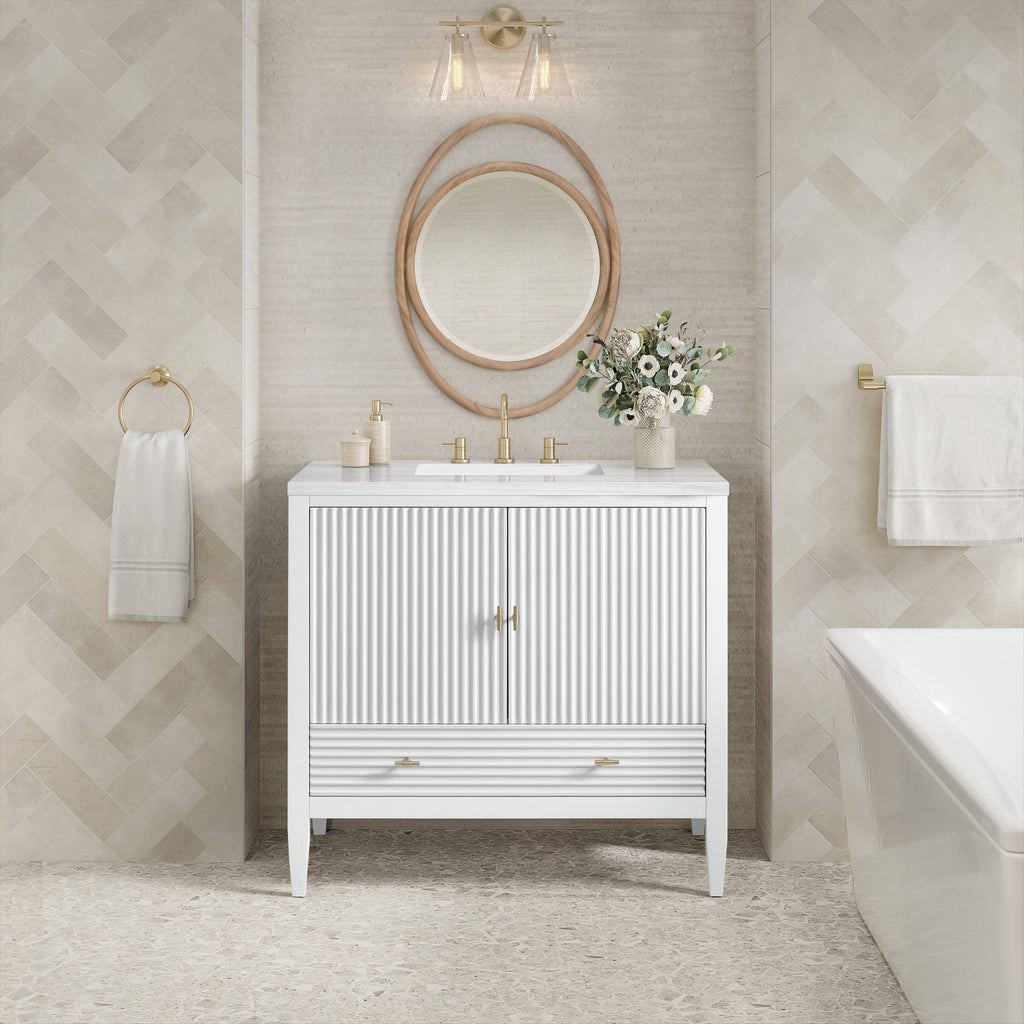 Bright White / Arctic Fall - 3 Faucet Holes