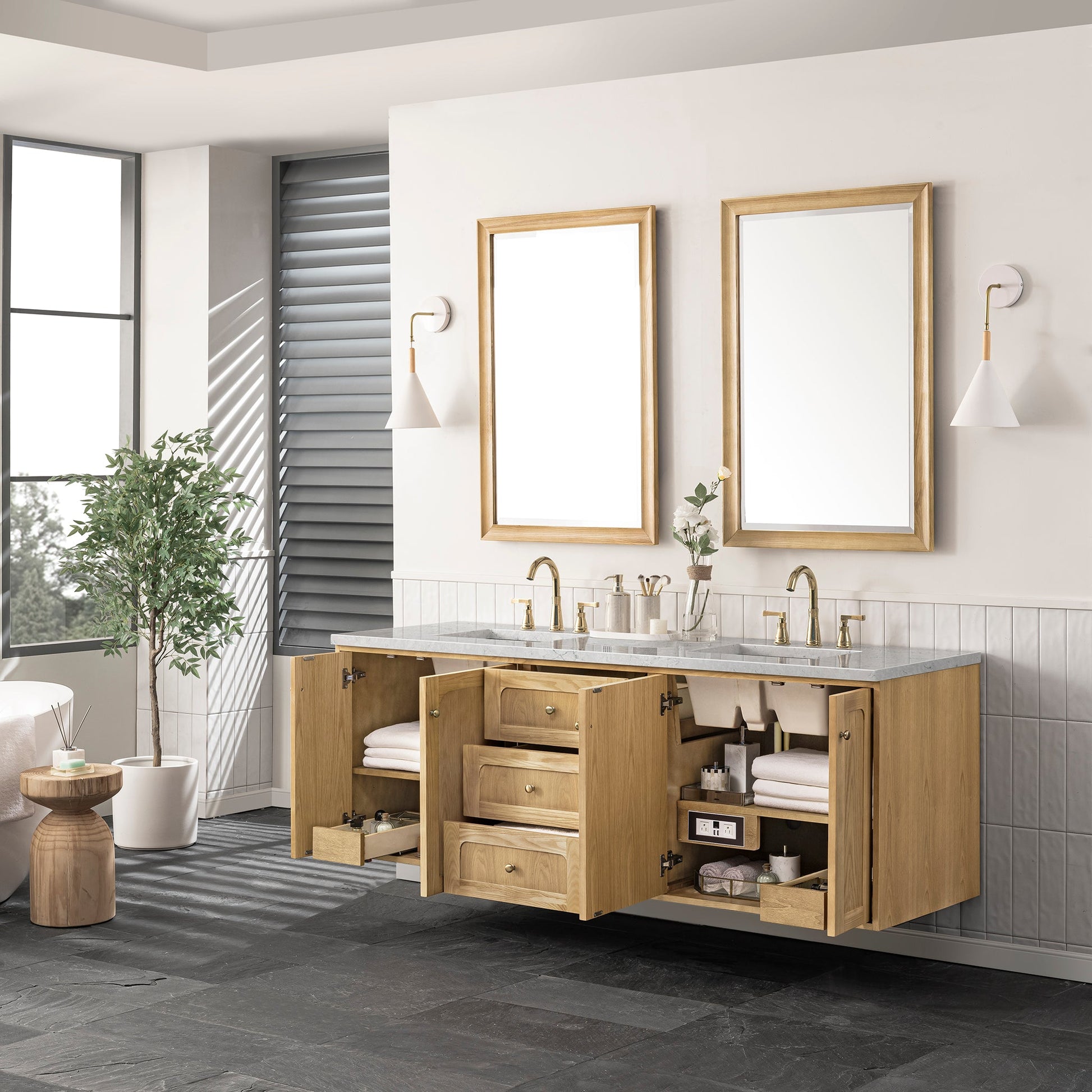 Light Natural Oak / Eternal Jasmine Pearl - 3 Faucet Holes