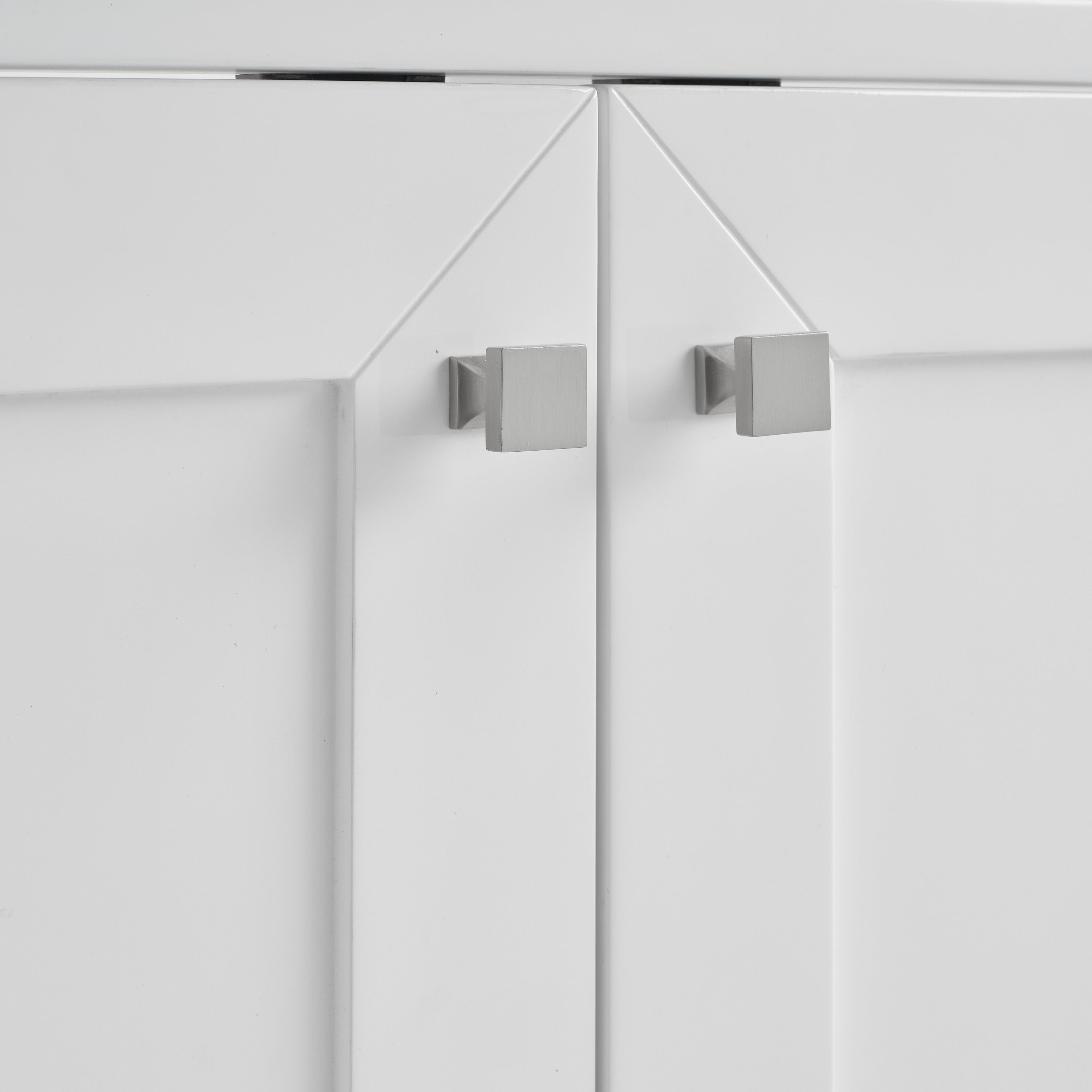 Glossy White / Brushed Nickel