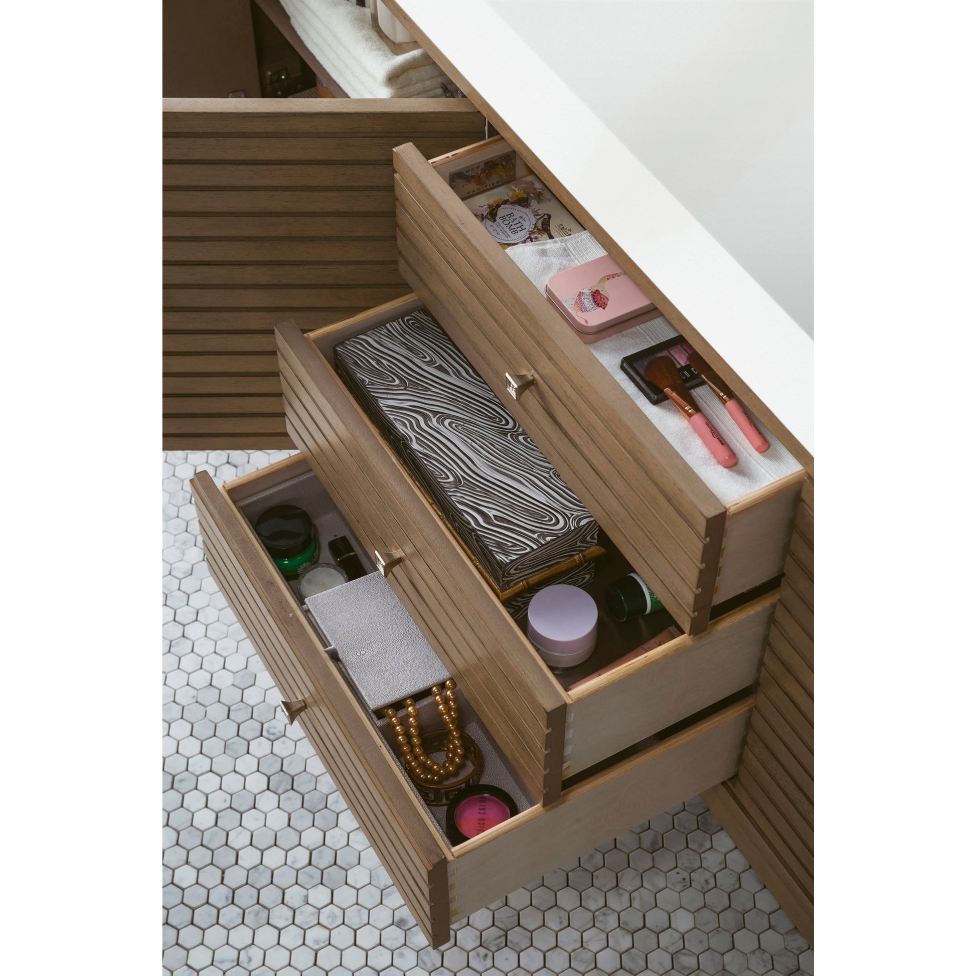 Whitewashed Walnut / Glossy White - 1 Faucet Hole